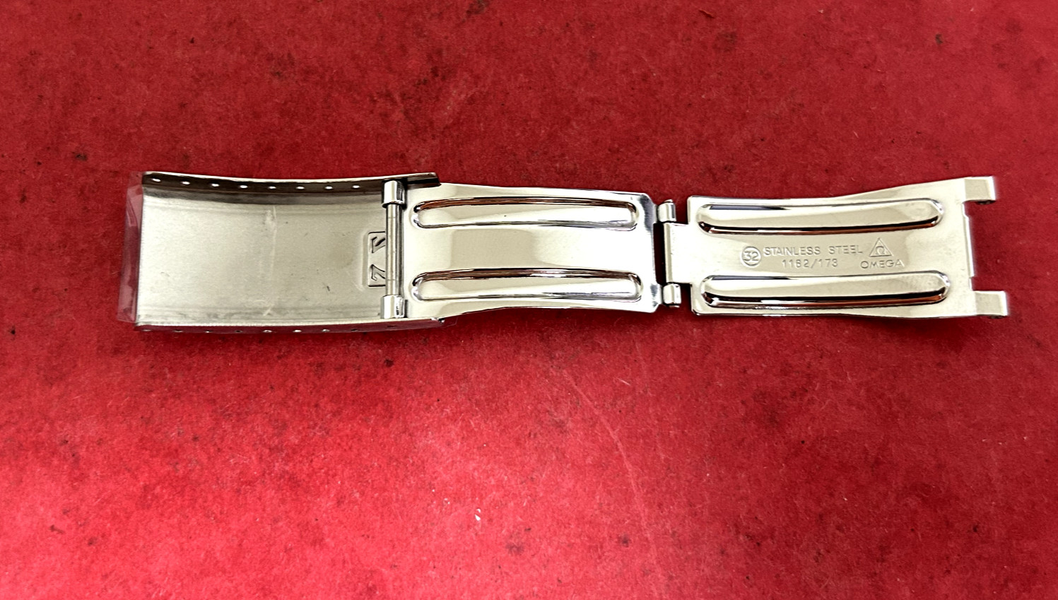 Omega Speedmaster Insert buckle stainless steel ref 1162/173 unused (173)