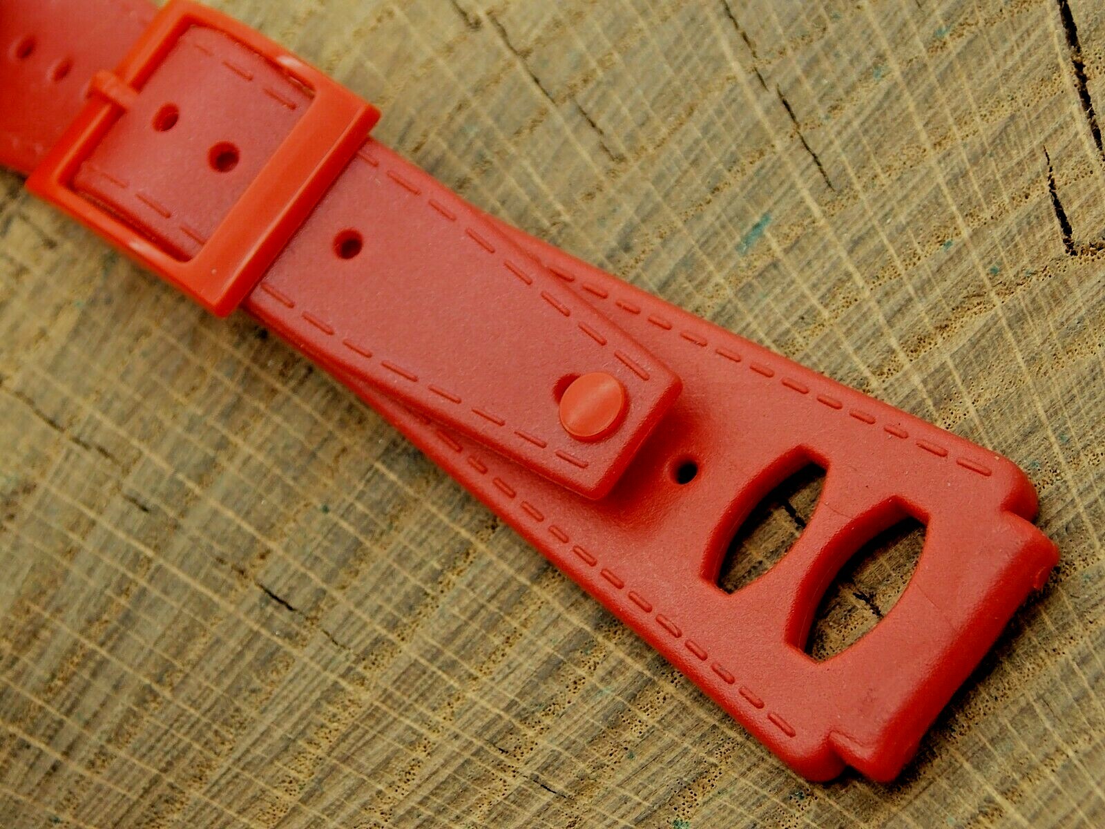 Vintage NOS Unused Swiss Made Red Rubber Watch Band with Blue Buckle 16mm Mens