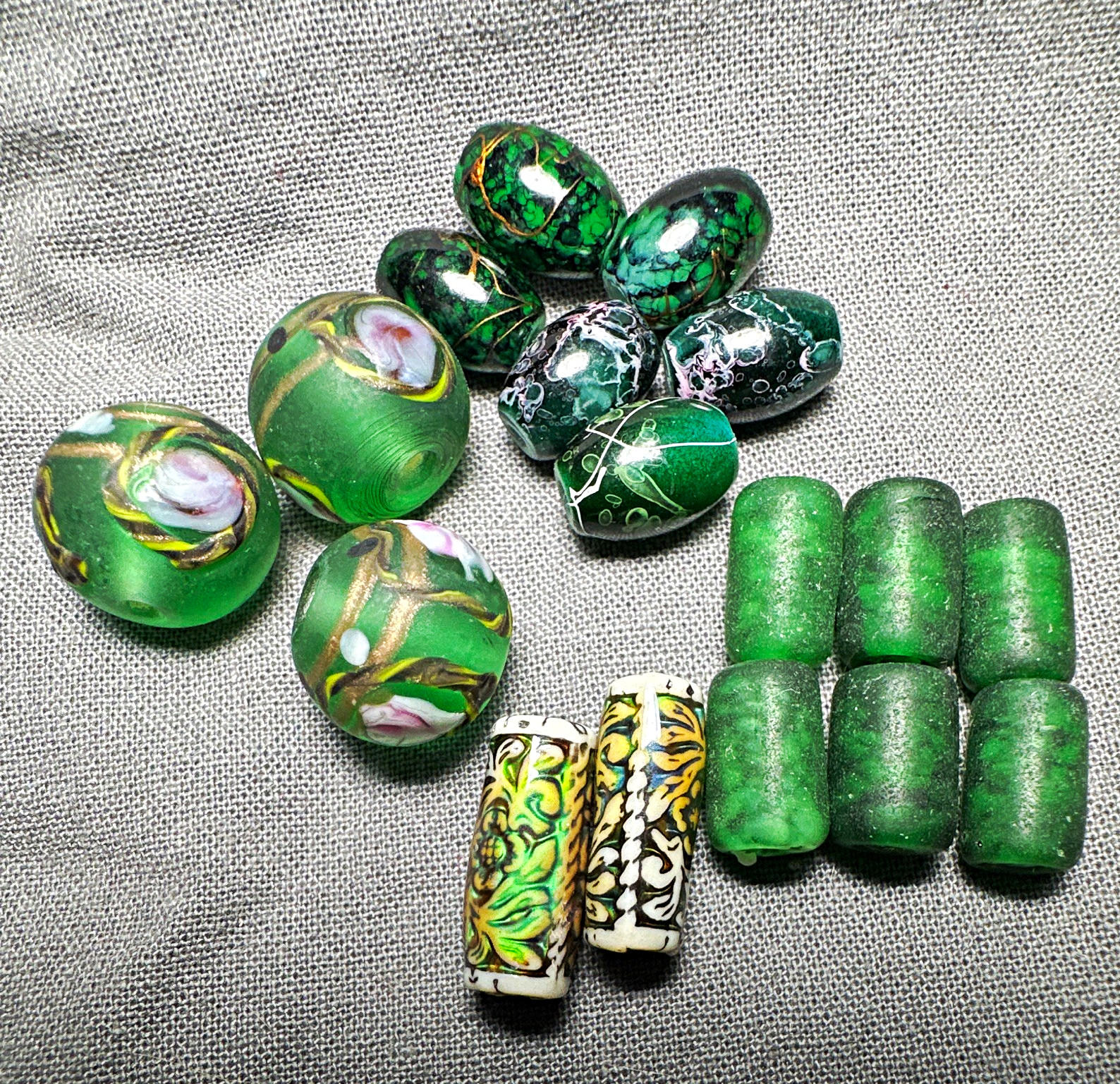 Vintage Green Glass Beads Lot Lampwork Marbled Frosted Ceramic Floral Decal Tube