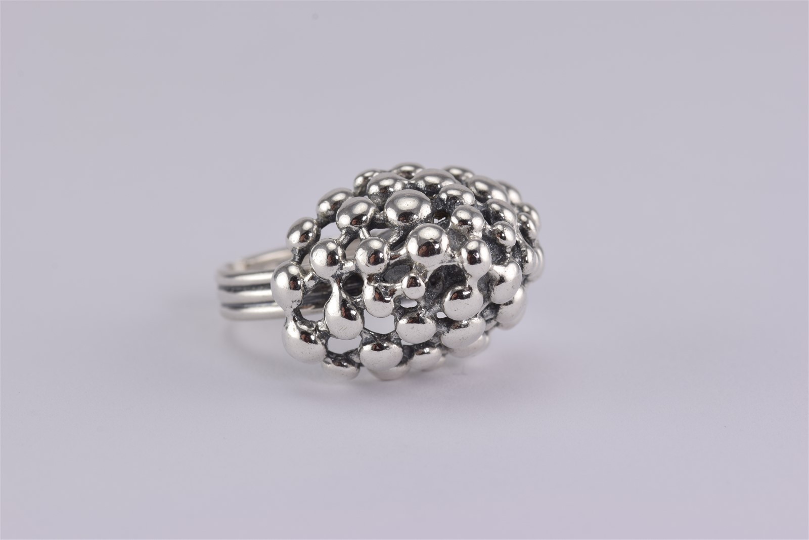 Beau Vintage Sterling Silver Pebble Bead Pyramid Dome Band Ring 925 Adj Sz: 5