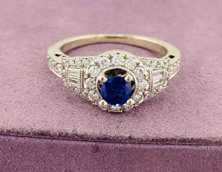 14kt White Gold Sapphire & Diamond Ring 0.70ctw– 4.90 Grams – Size 7 I-97832