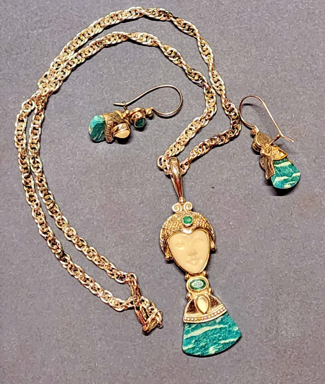 SAJEN Sterling Green Apatite 23″ Necklace & Matching 1.5″Earring Demi Parure