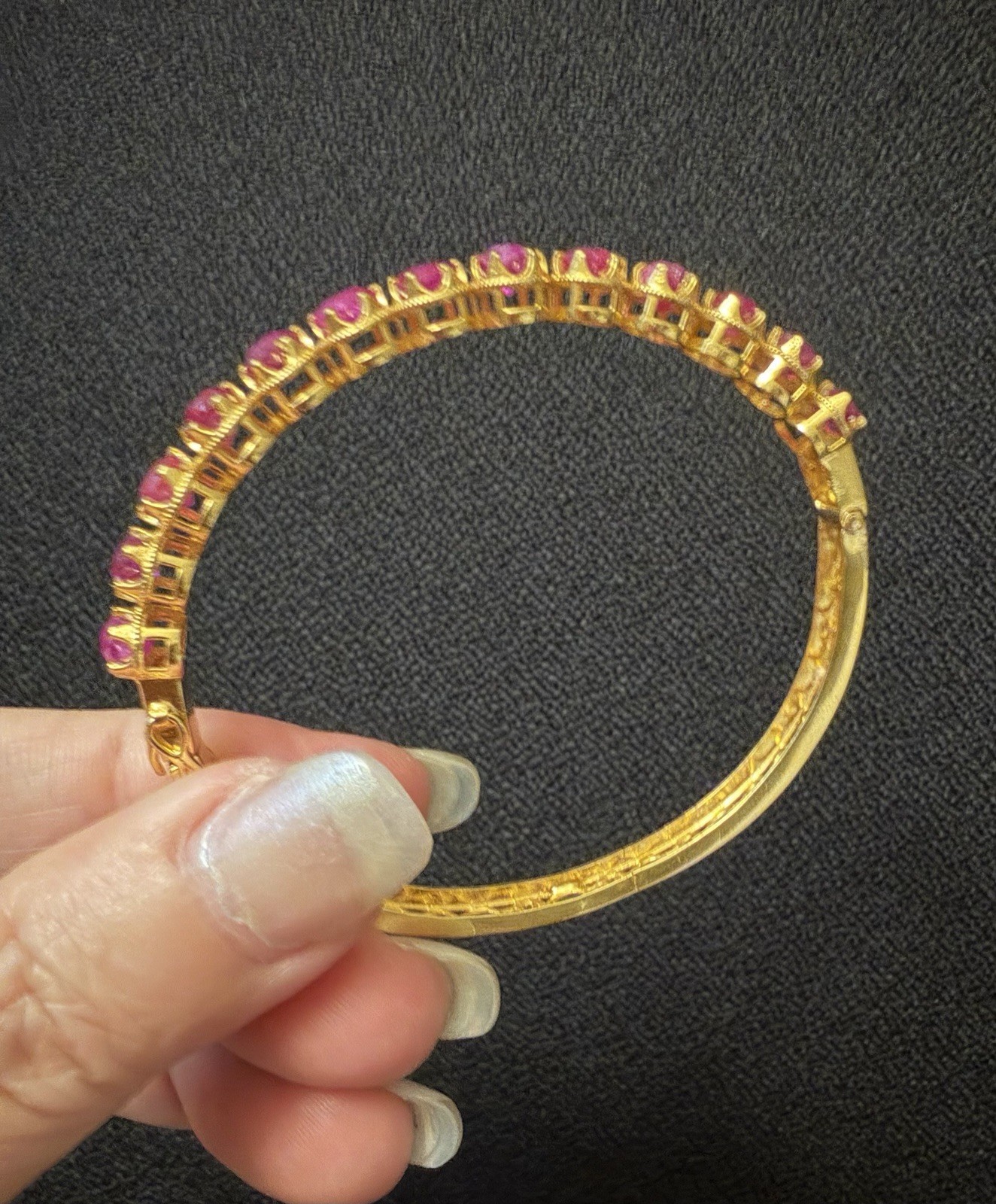 Certified Natural Burma(Mogok) Ruby 18k Y Gold LotusFlower Bracelet Bangel