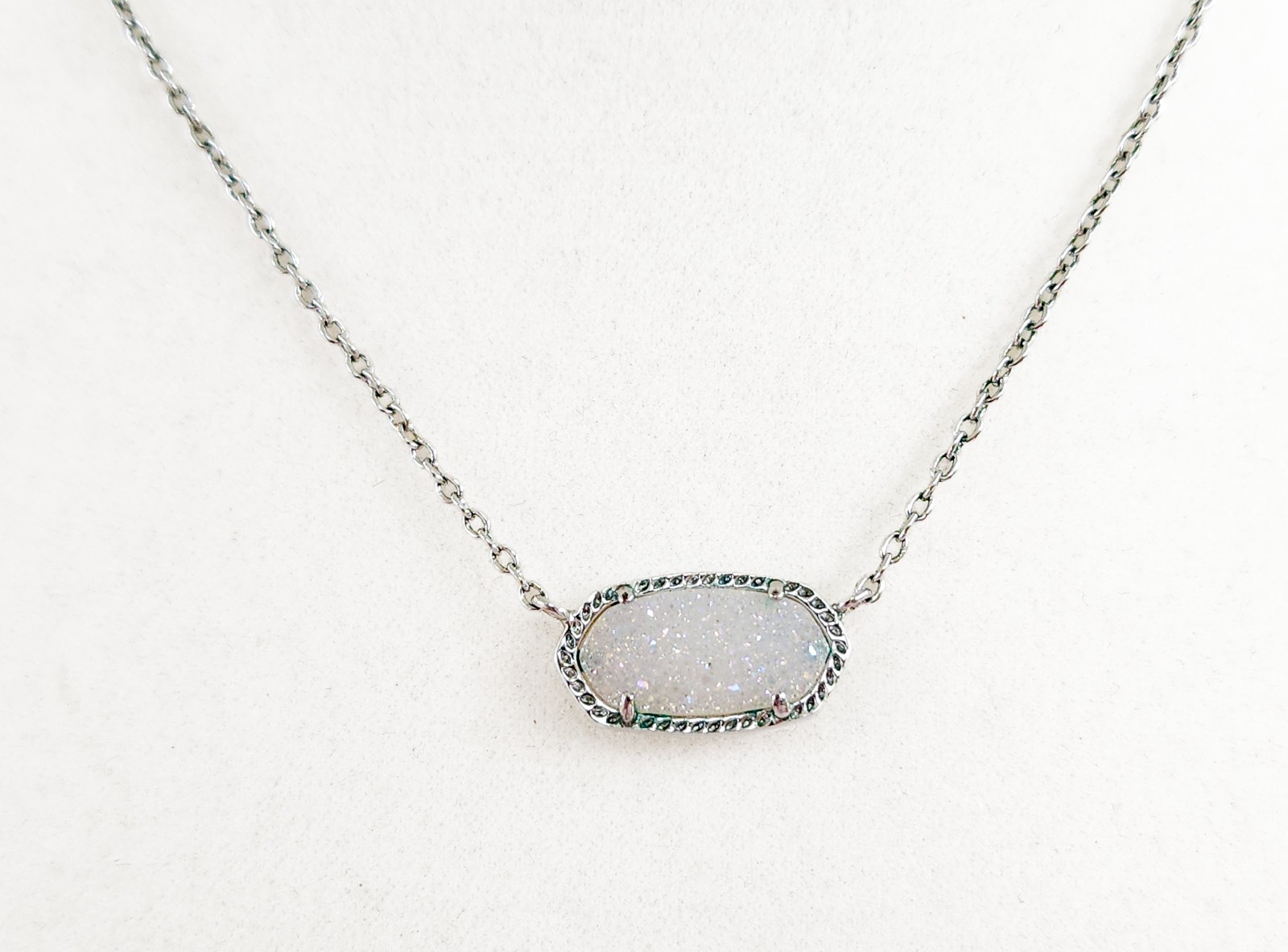 Kendra Scott Elisa Necklace 15″ – 17″ Iridescent Drusy Quartz Rhodium Plated