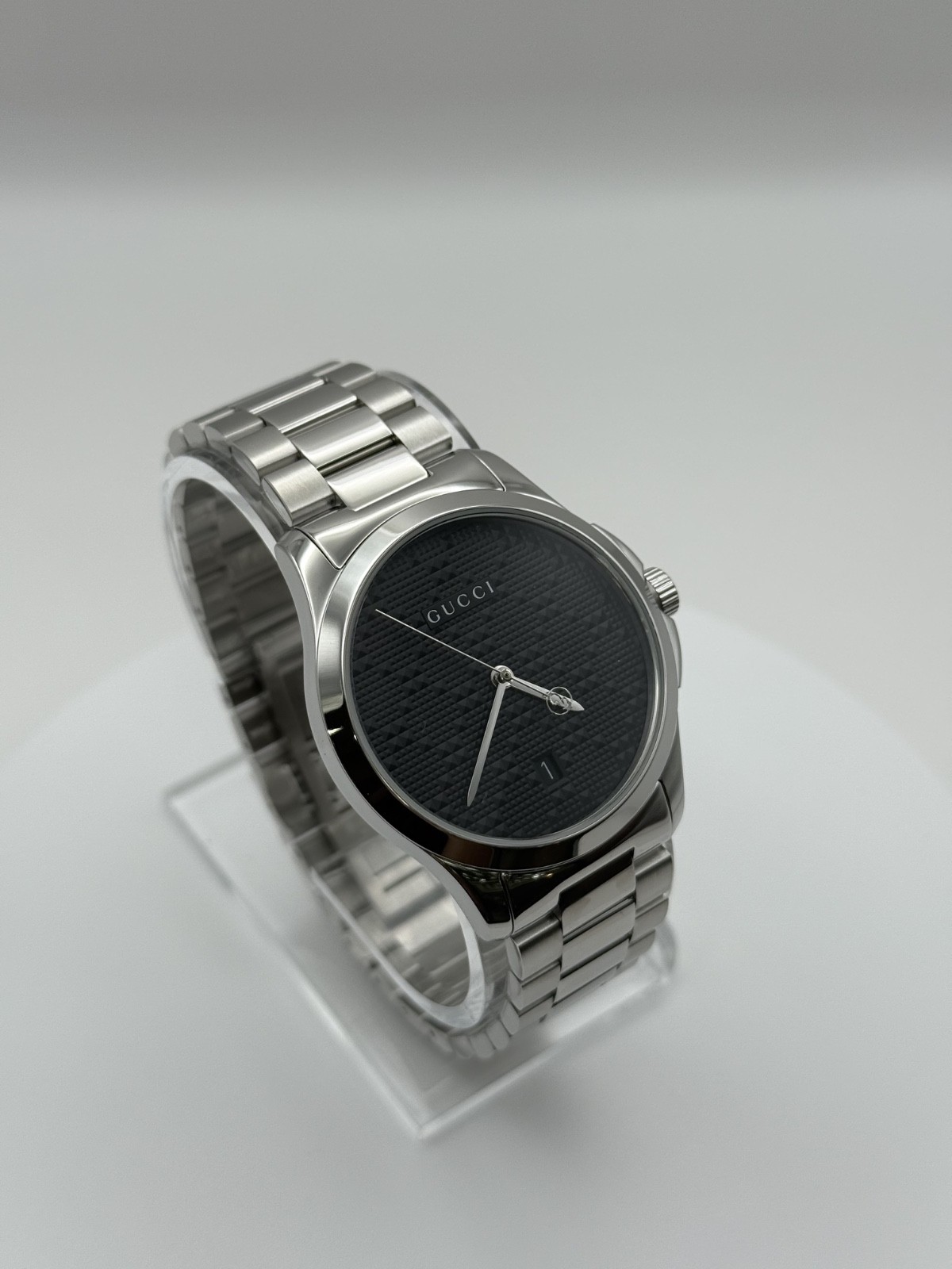 Versace VERD00318 Palazzo Empire white gold Stainless Steel Swiss Watch 43mm.