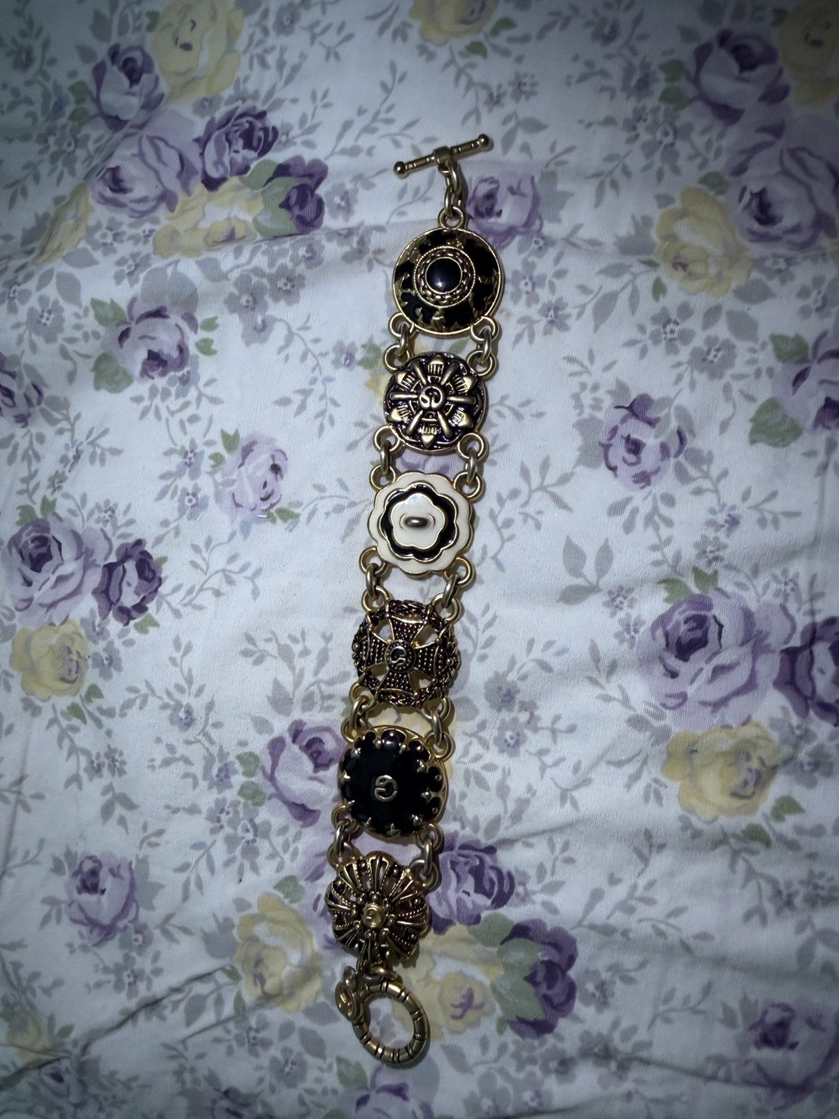 ~Rare~ ST. JOHN Matte Goldone & Enamel Button Link Bracelet