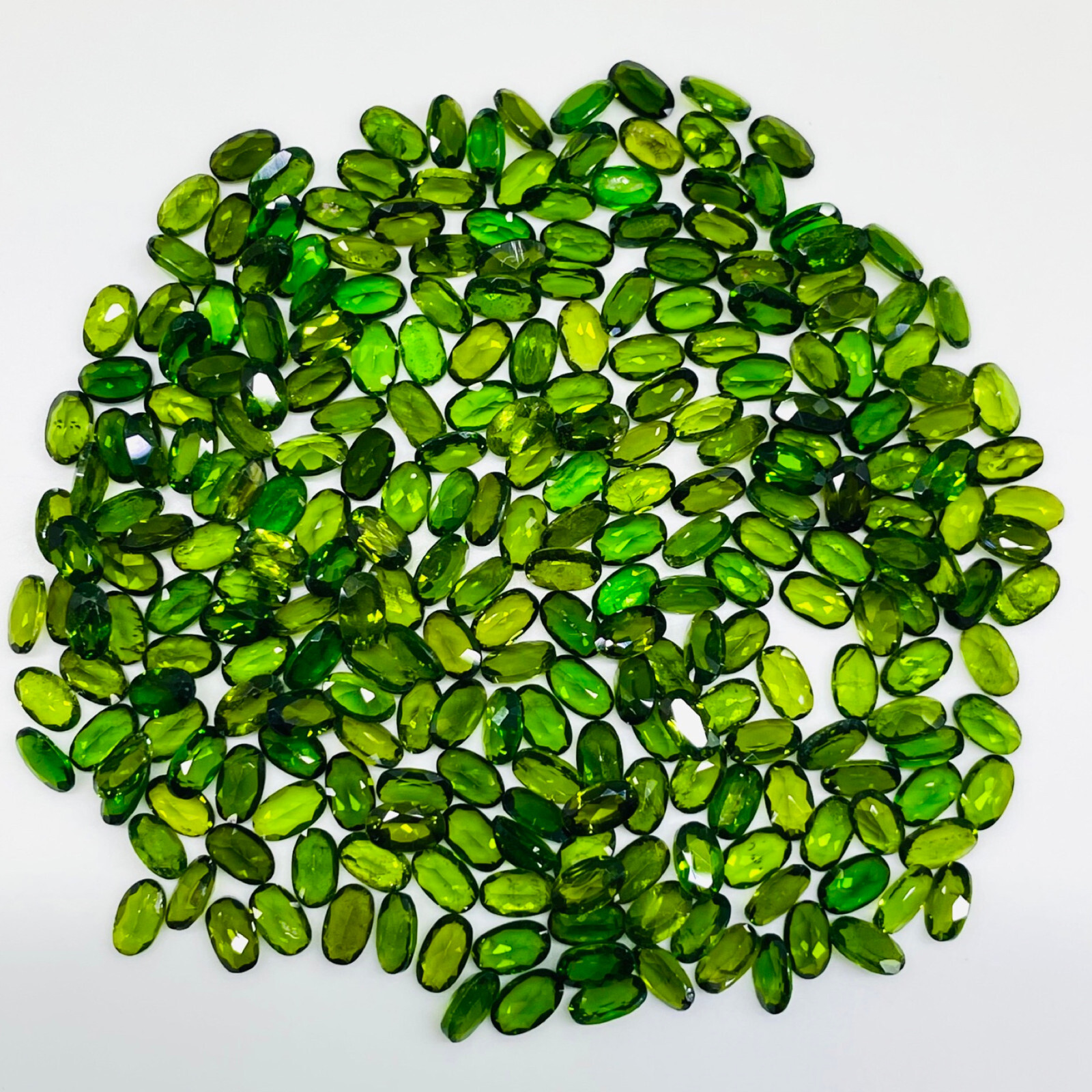 Natural Chrome Diopside 30 Pcs 5x3mm Oval Cut Vivid Green Loose Gemstones Lot