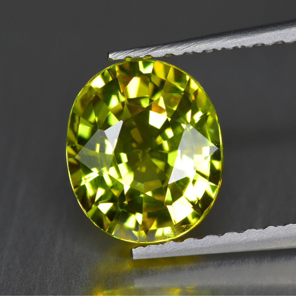 1.83Ct Lovely VVS_Clarity Unheated Grossular Mali Garnet