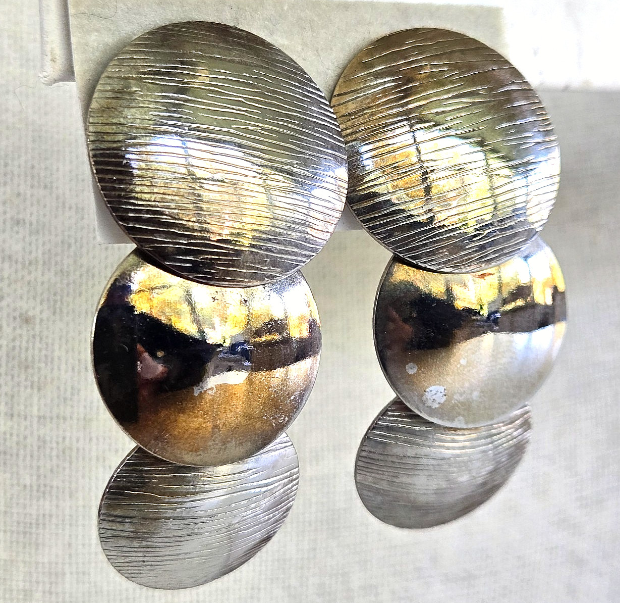 Vintage 3 Tapered Disc Link Silver Tone Dangle Pierced Earrings 2-1/8″ in Card