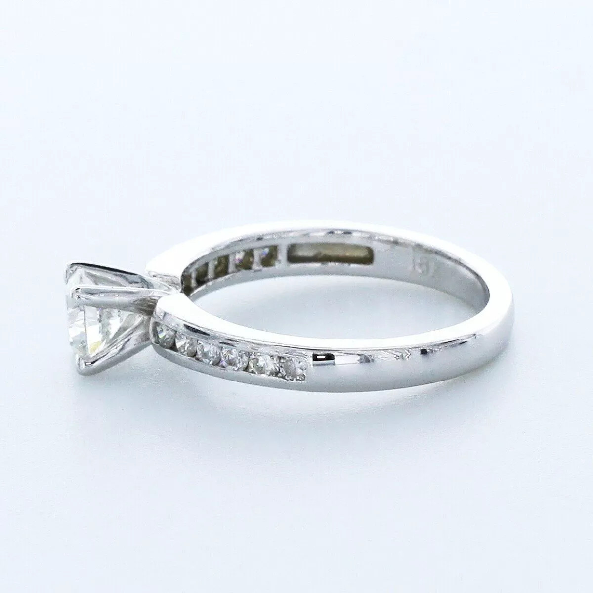 Engagement Ring 18K White Gold Classic 1.22 Carat Round Lab-Grown Diamond H VS1