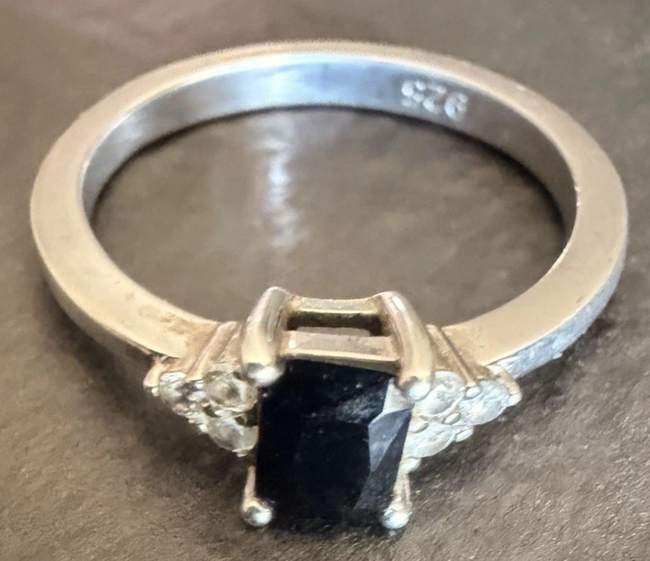 925 Sterling Silver Band Ring Black Stone Prong Set 925 stamp size ~7