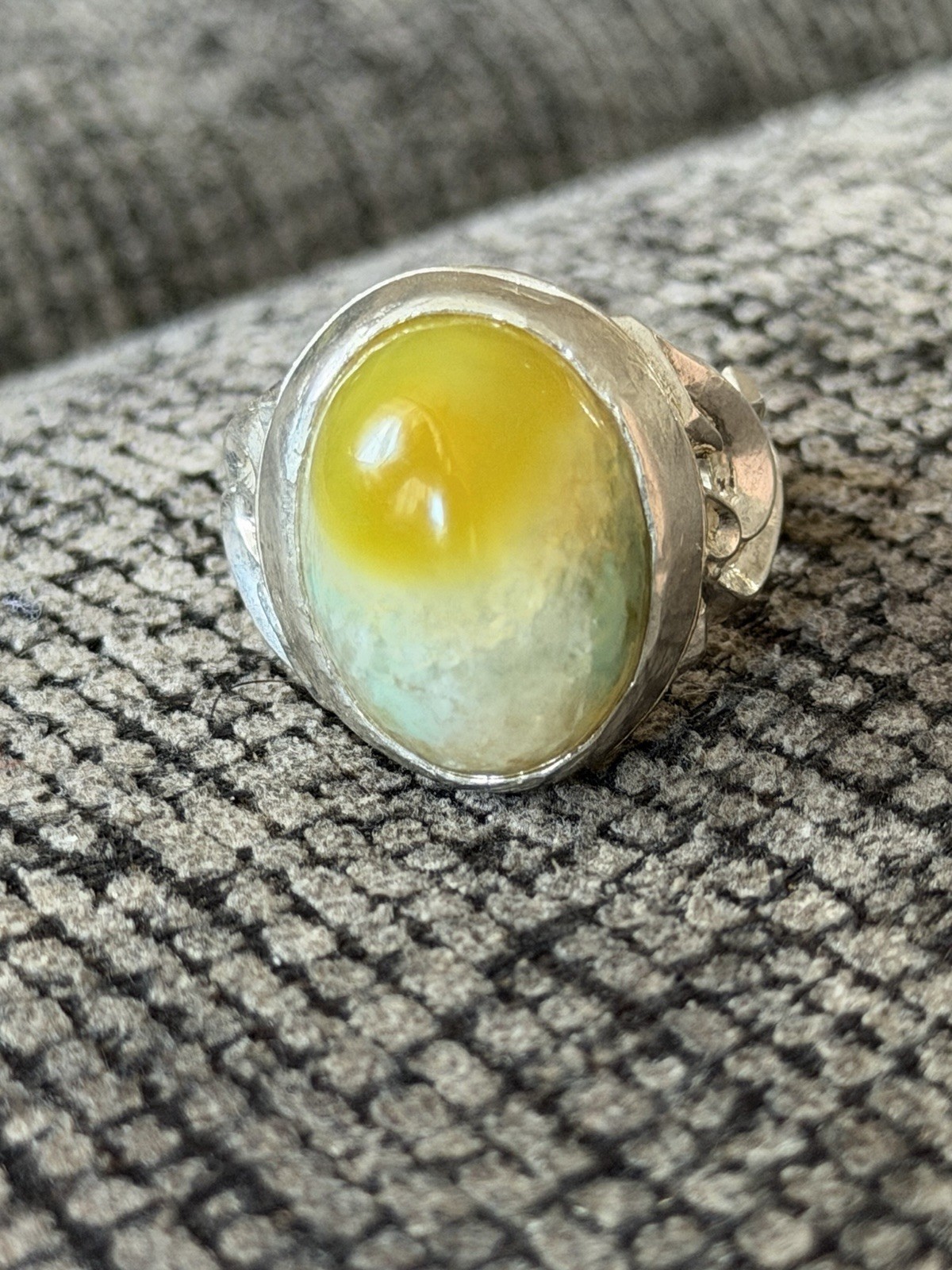 Silver Tone Oval Yellow Green Agate Cabochon Bezel Cocktail Ring Size 9