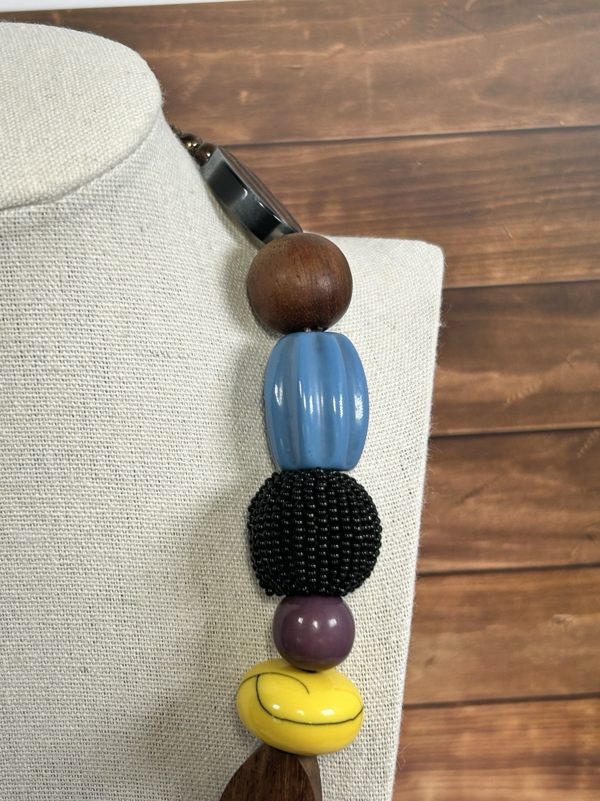 Vintage Unique Chunky Beaded Necklace Yellow Blue Brown 18″ Retro MCM Casual