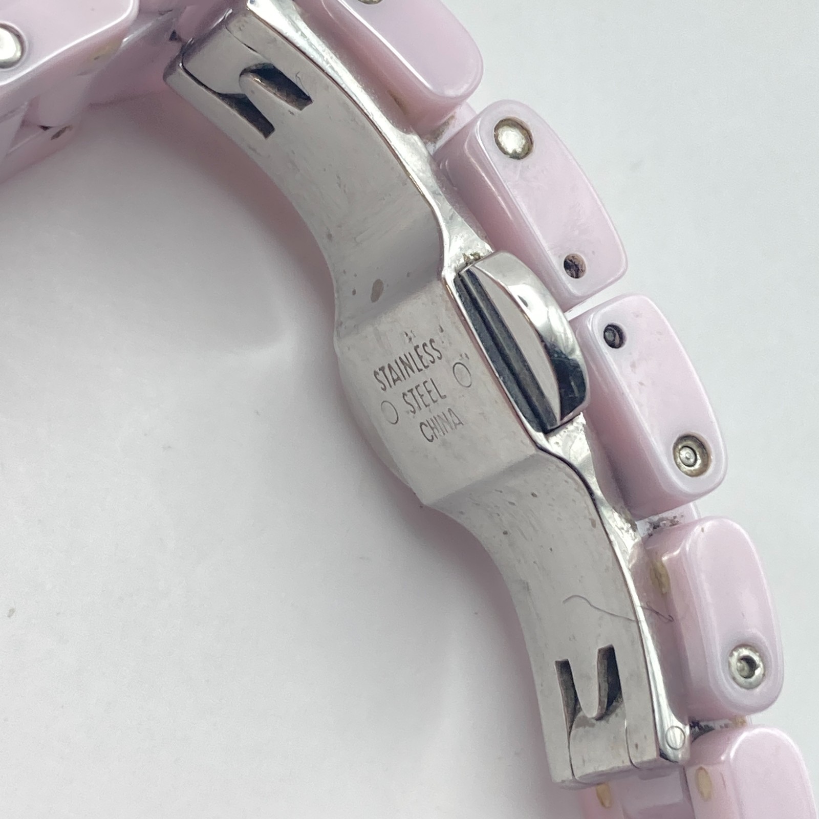 Isaac Mizrahi Live Women’s Watch 35mm Pink MOP Ceramic WR 30M New Battery 7.25″