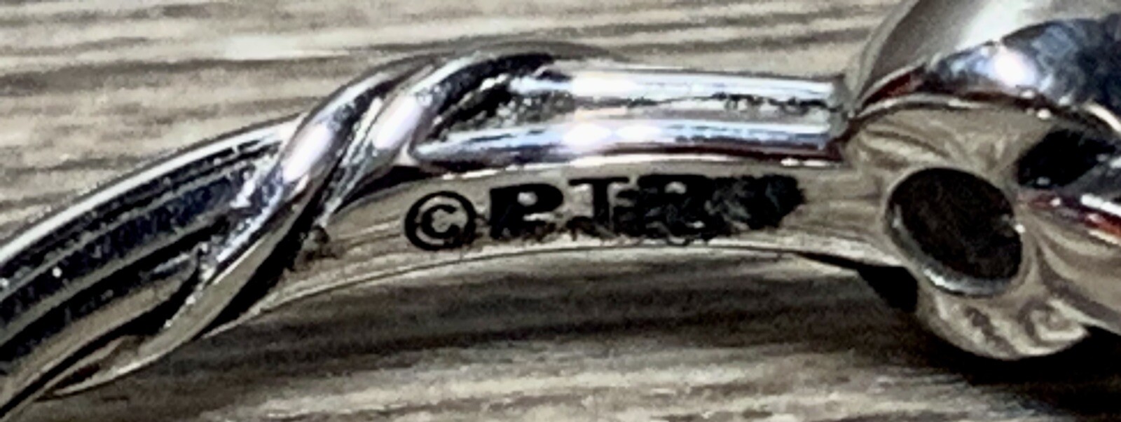 Designer Signed Peter Thomas Roth Signature Romance White Sapphire Ring, Size 6