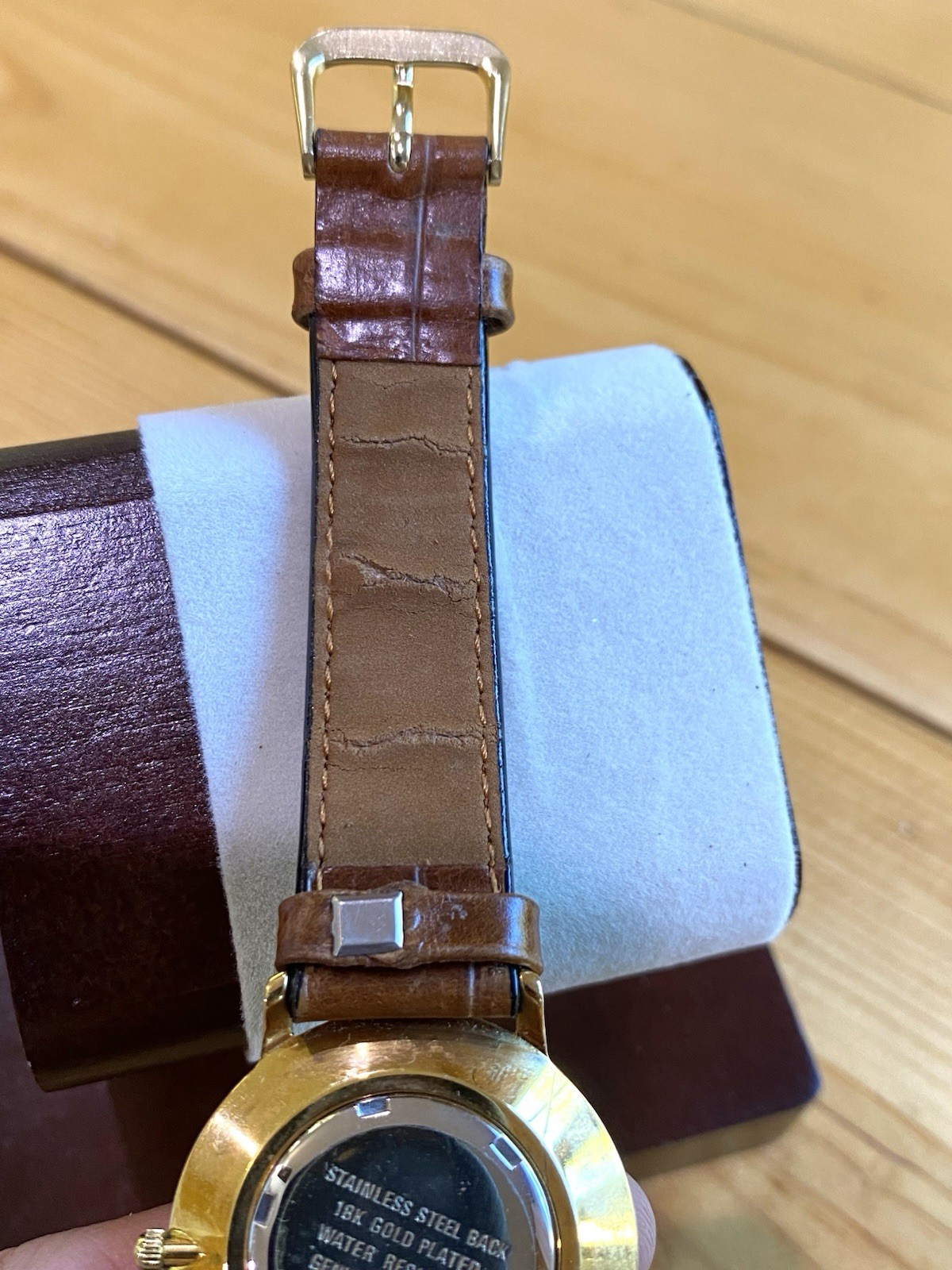 LE CHATEAU Genuine Diamond 18K Gold Plated 2011 watch w leather band