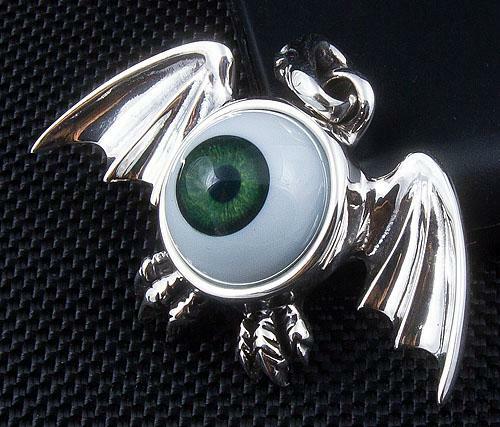 Silver Green Eyeball Gothic Wings Pendant