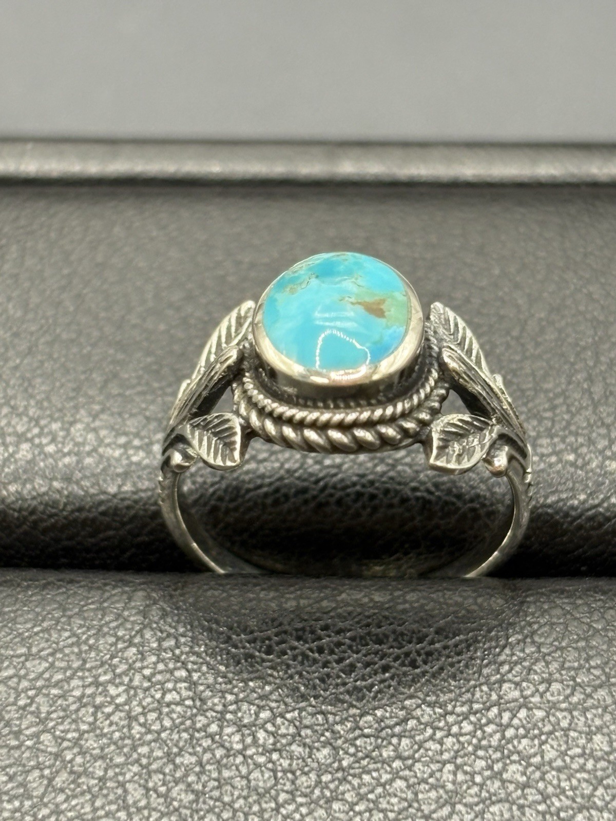 New Condition Sterling Silver Turquoise Plant Botanical Oshank Ring Size 7 E11