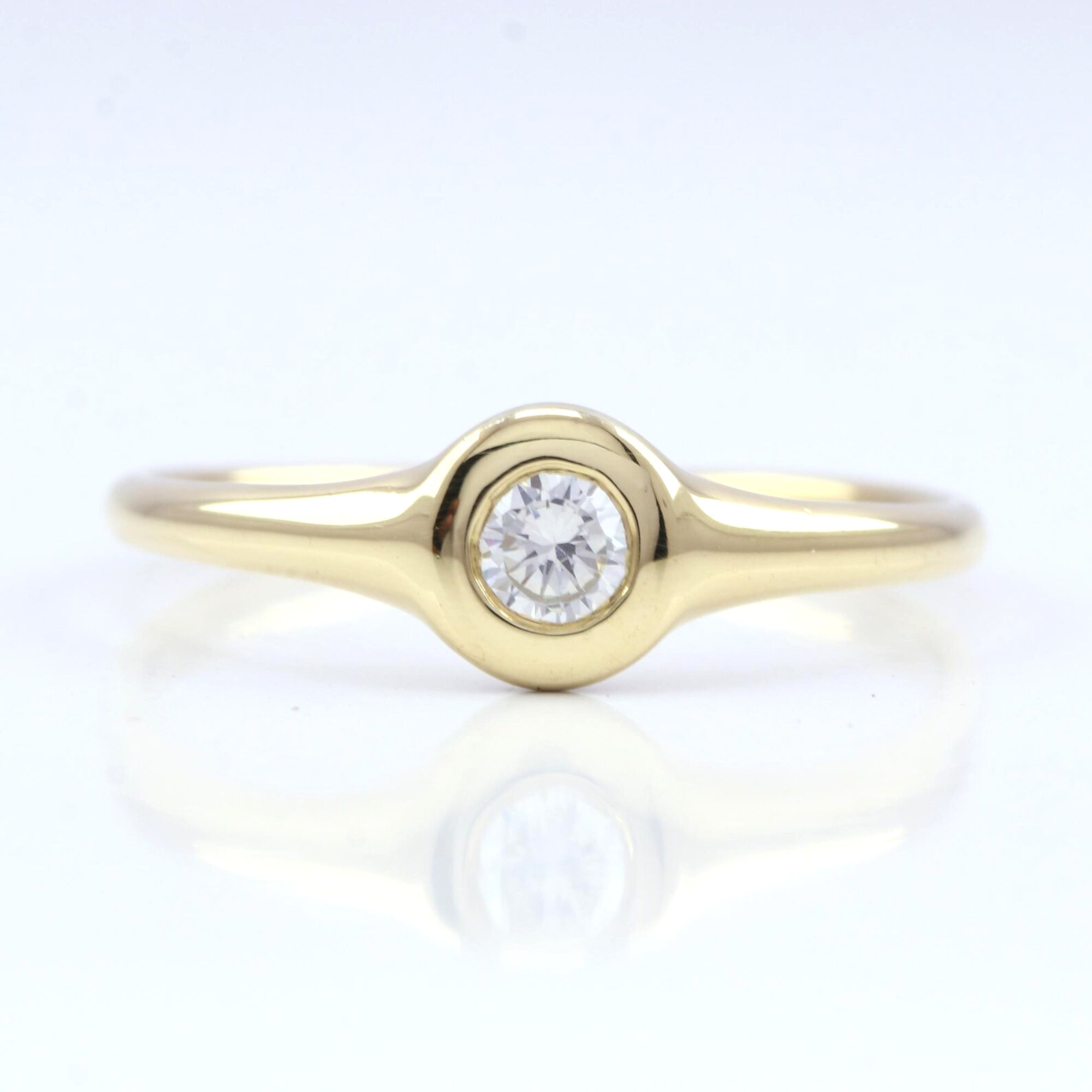 Lab Grown Round Diamond Wedding Rings 9k Gold Anniversary Rings gifts for her