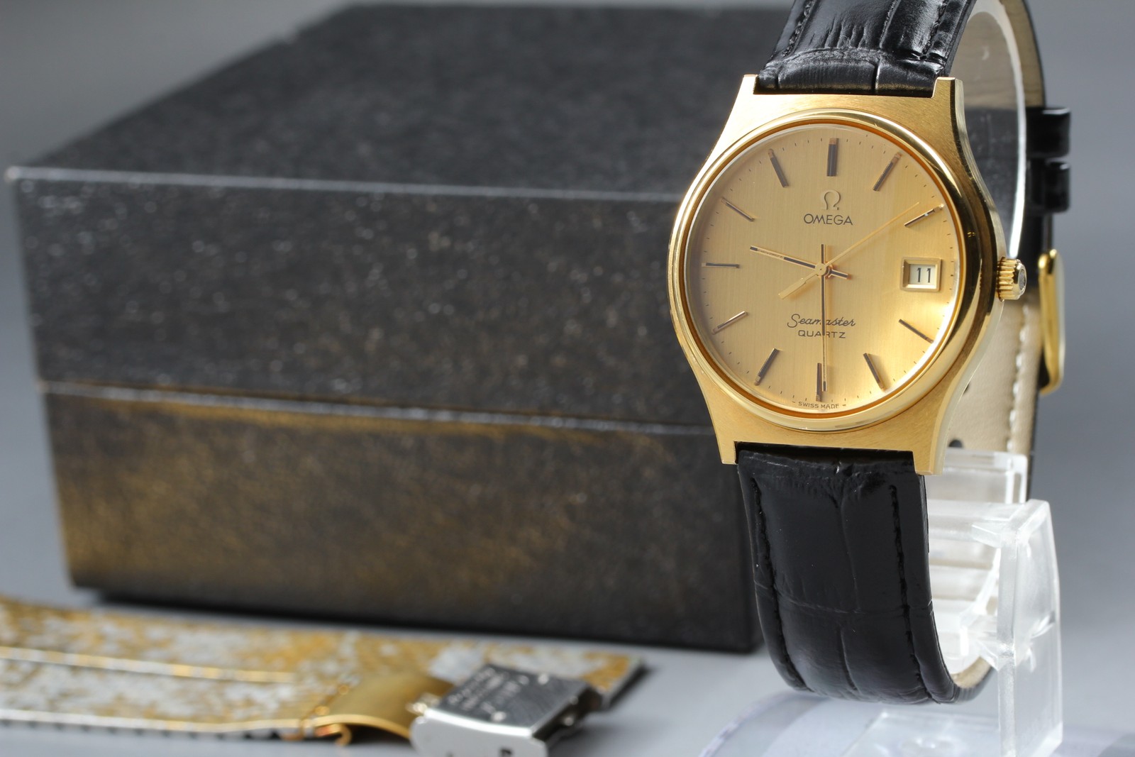 [Near MINT] OMEGA Seamaster Cal.1342 Push Crown Quartz Men’s Watch From JAPAN