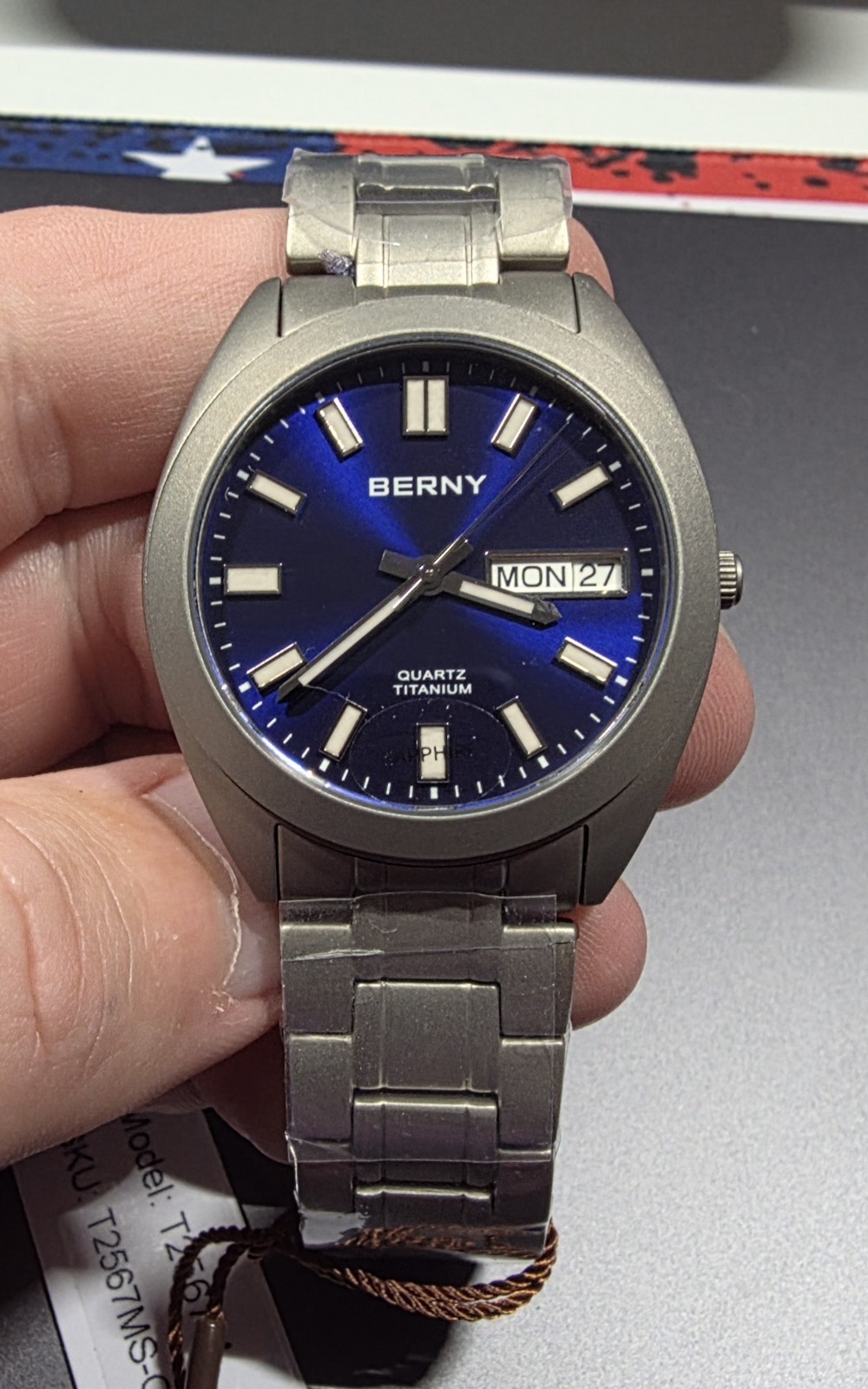 BERNY Titanium Seiko VJ53 Quartz Movement Blue Sunburst Dial Day Date Sapphire