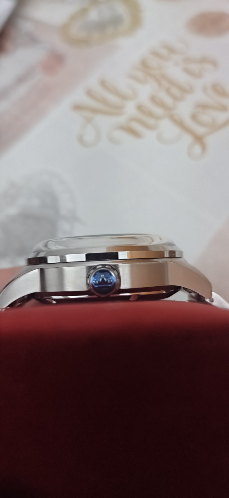 SKYSEED Automatic Roulette Watch with Automated Sliding.