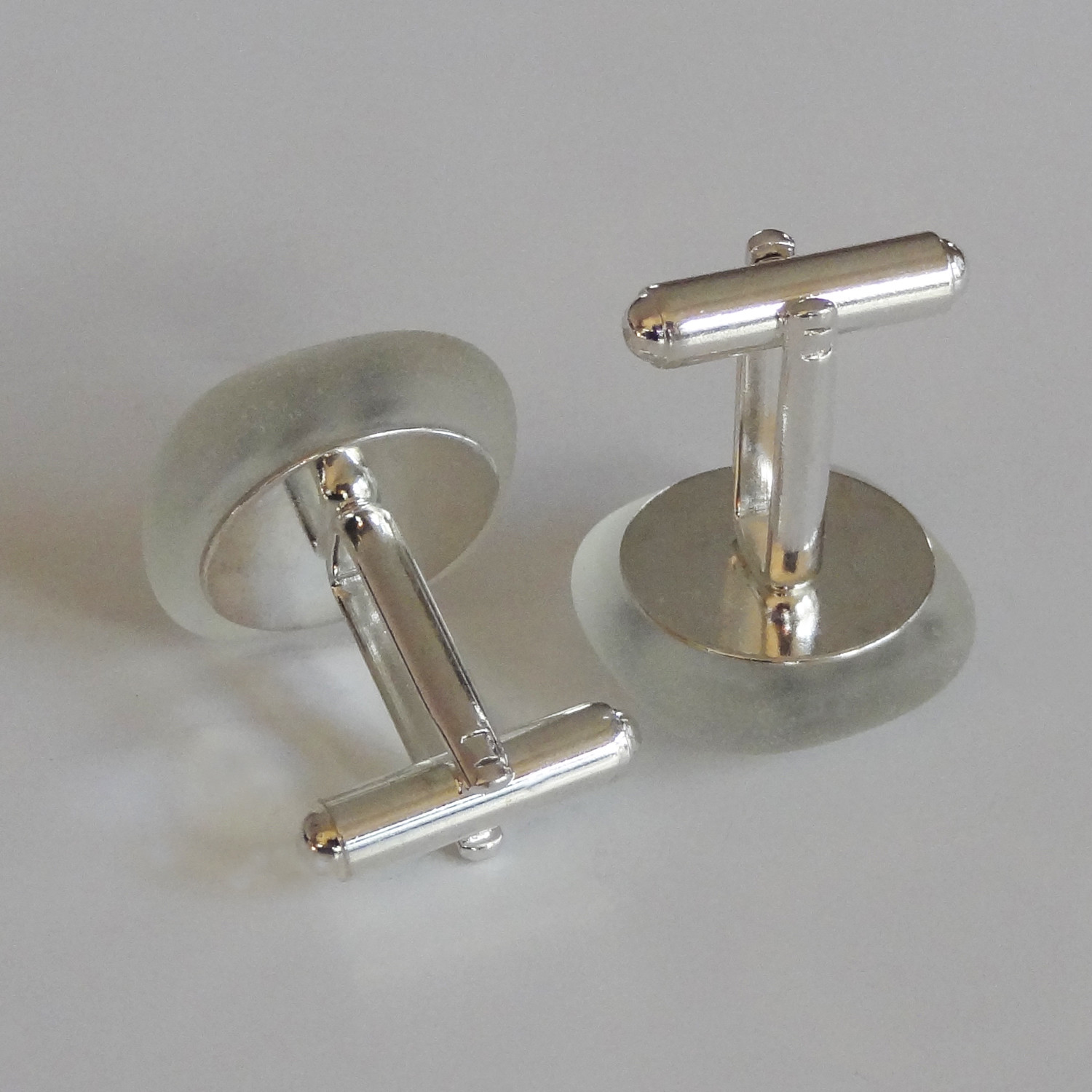 Personalized Monogram Cufflinks – Platinum initials on matte clear glass