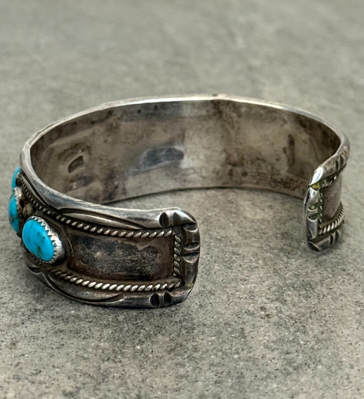 Vintage Native American Navajo MORENCI TURQUOISE Sterling LARGE Bracelet 8.25 in
