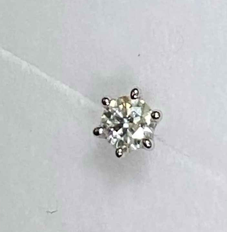 18k White Gold Plated 1CT Moissanite Screw Back Stud Earrings for Women With GRA