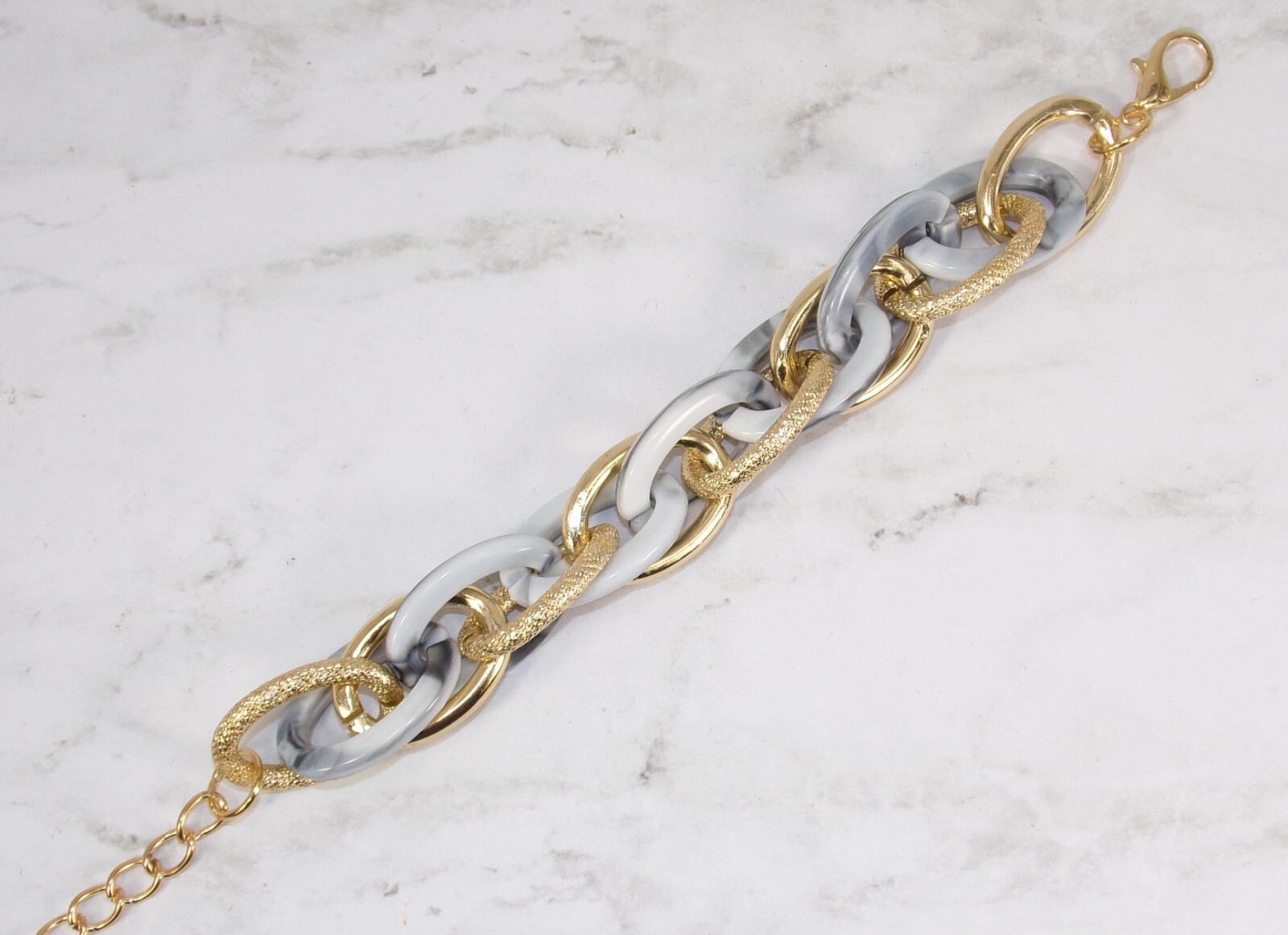 White and gold link bracelet, textured links, shiny white links, 7.5 inches New