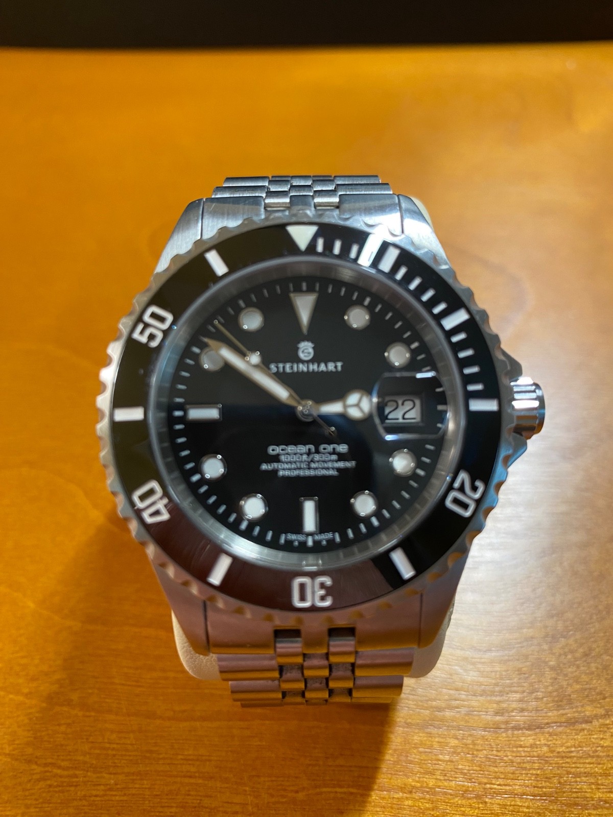 Steinhart Ocean One Black 42mm Stainless Steel Men’s Watch with 2 bracelets