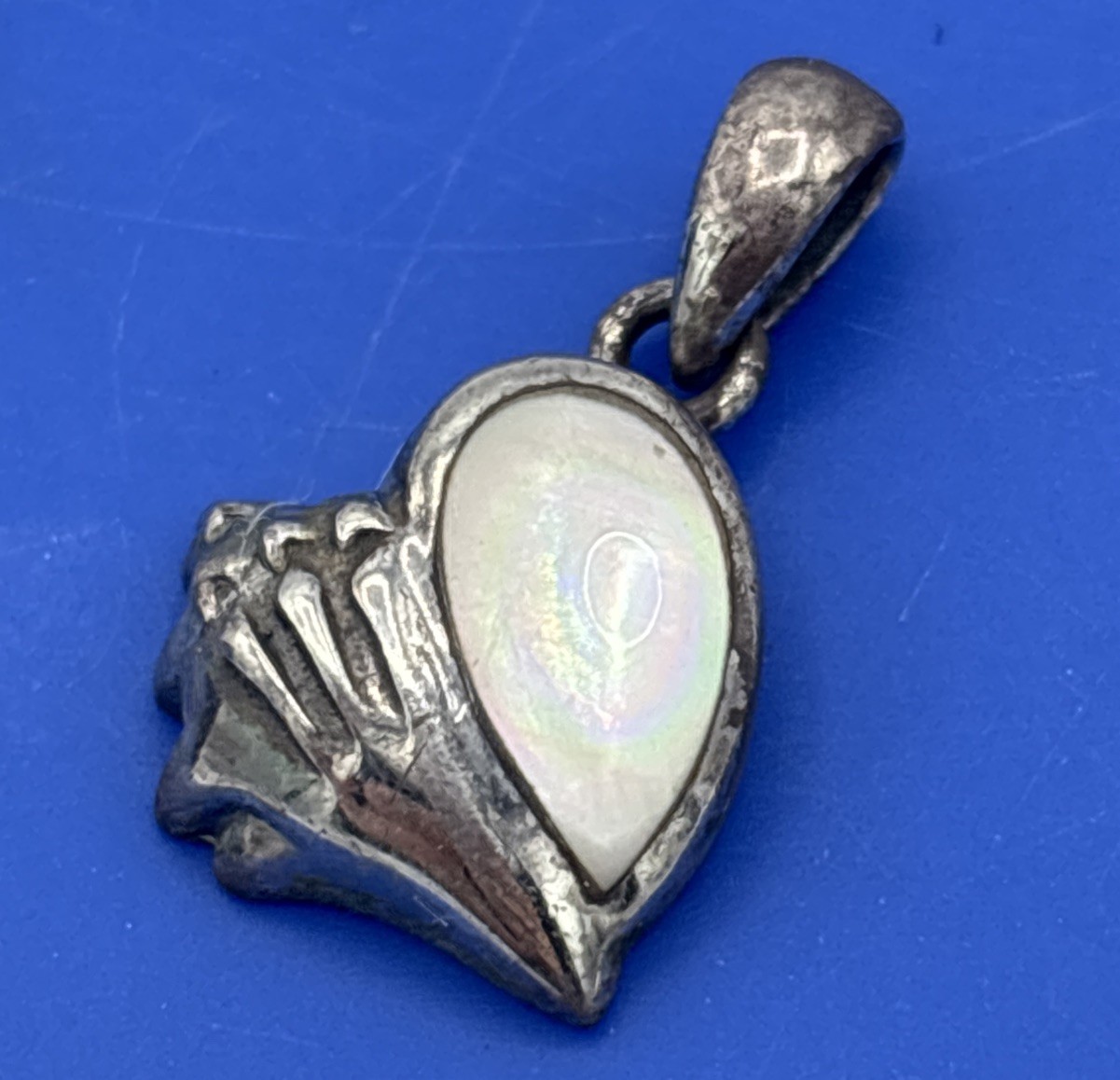 Peter Stone Sterling Silver Mother of Pearl Seashell Pendant 925 Nautical .75”