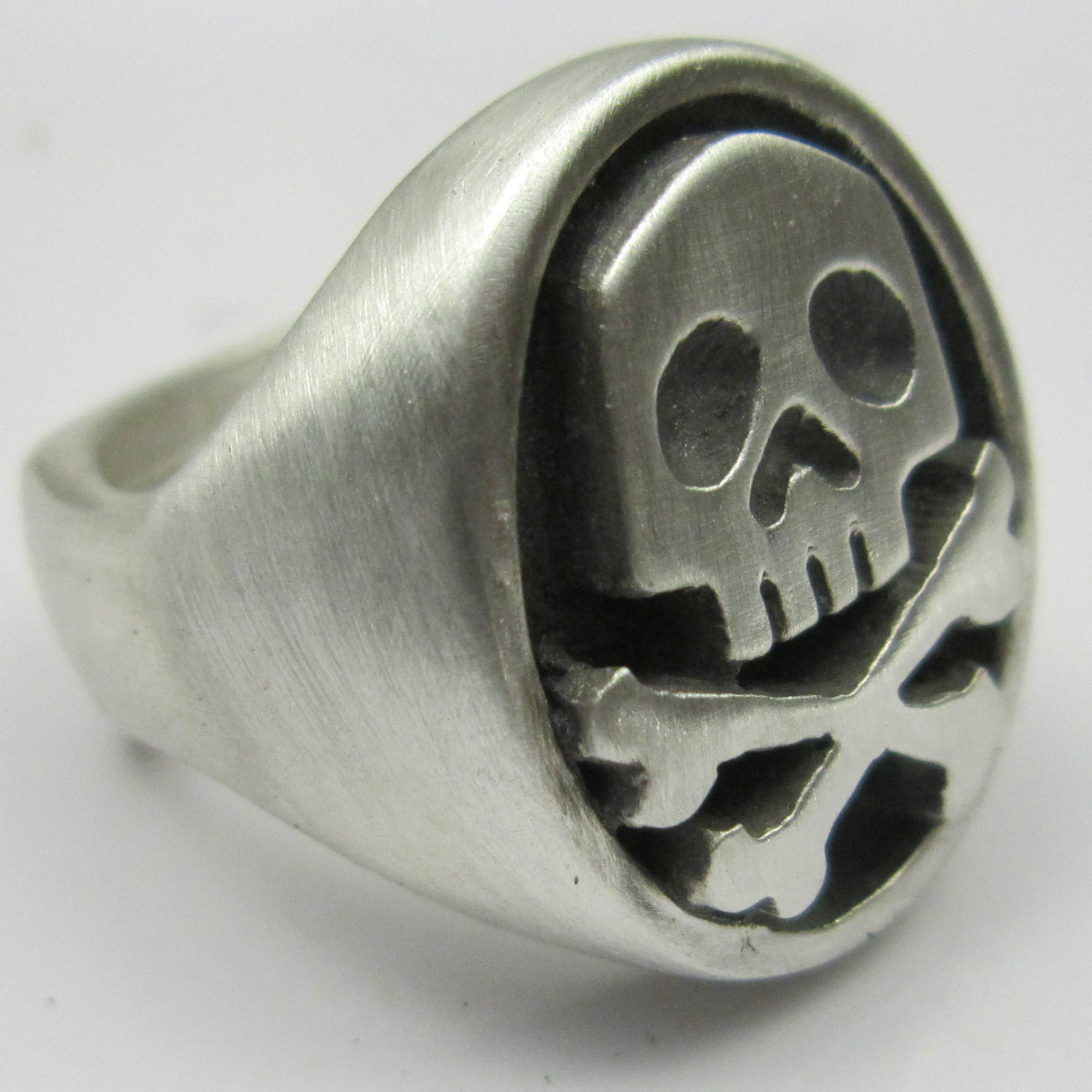 MJG STERLING SILVER CAPTAIN HARLOCK SKULL RING. COMIC CON. SZ 9