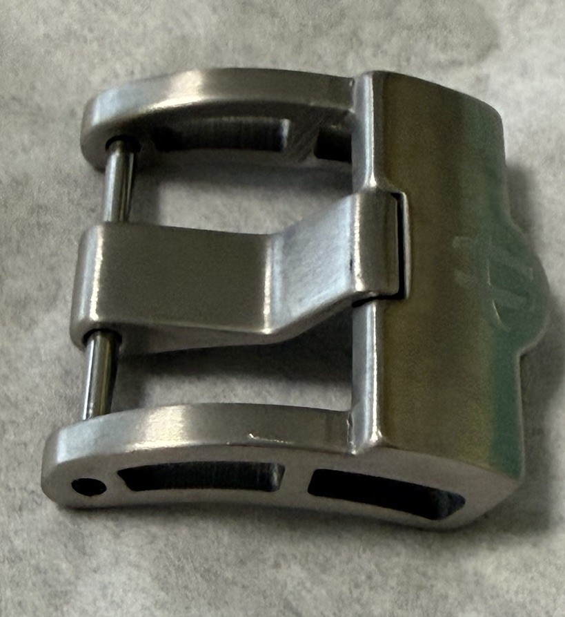 Helberg / H2O, HANDMADE BRUSHED CNC DIVER TONGUE , Stainless Steel , 22mm