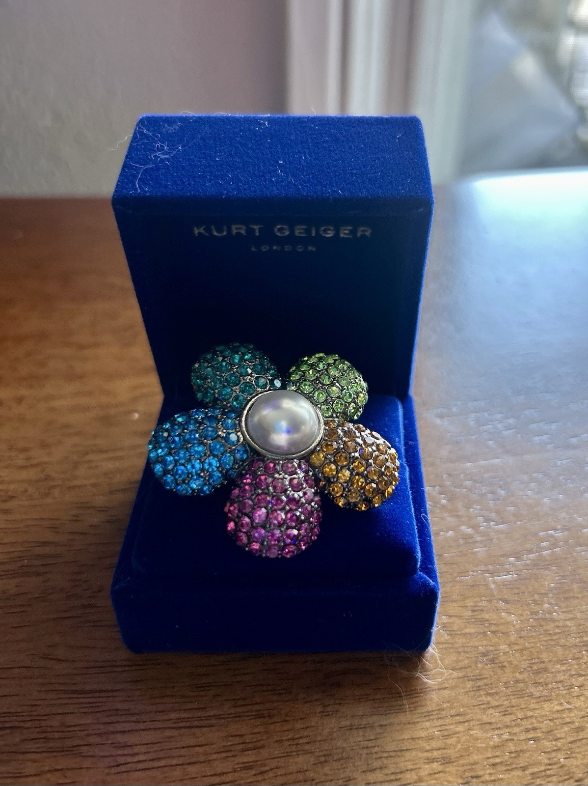 Kurt Geiger London Flower Cocktail Ring Multicolor Rhinestone Faux Pearl Sz 7