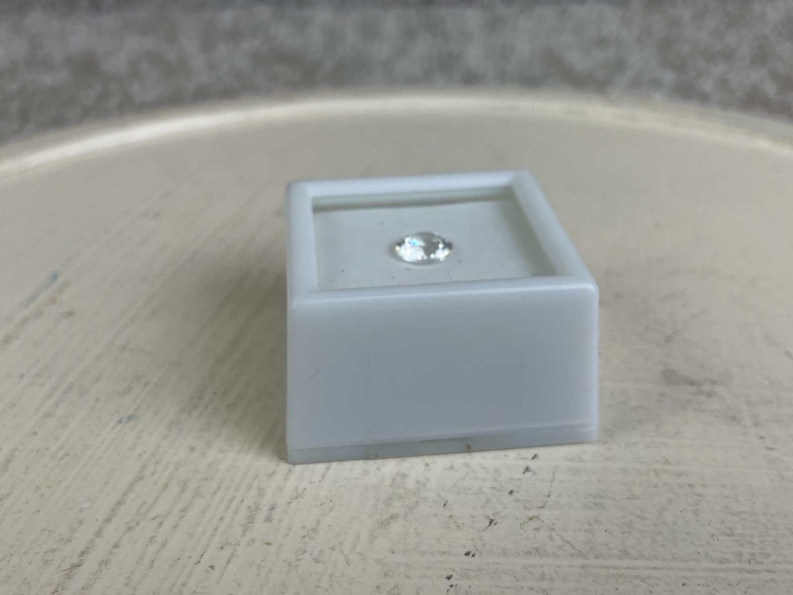2.50 Carat 8MM Round Diamond White YAG Yttrium Aluminum Garnet Faceted Gemstone