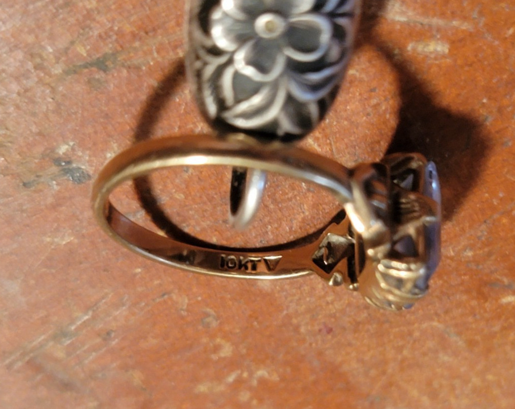 Vintage J.J. White 10K Gold Ring, 1930s-50s, Bridge Between Art Deco and MCM