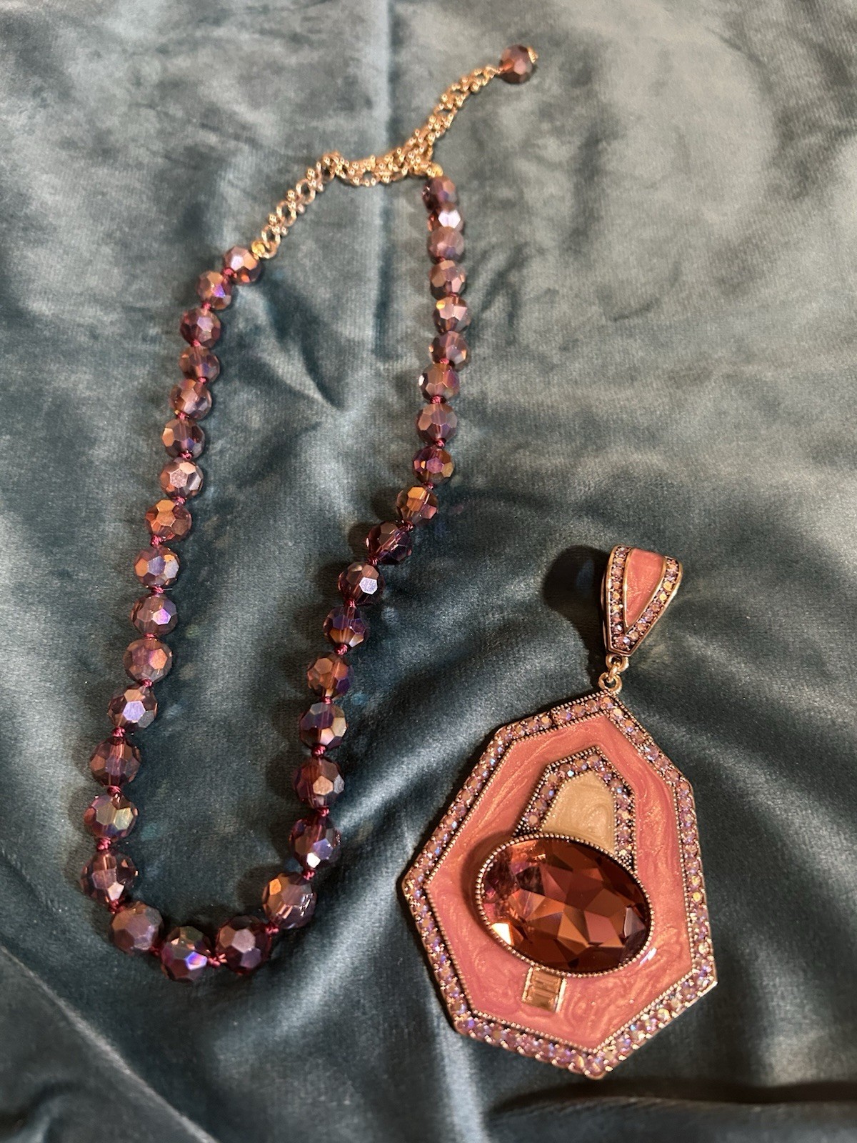 Heidi Daus “Well Connect” Swarovski Merlot Crystal Pendant Glass Beads Necklace