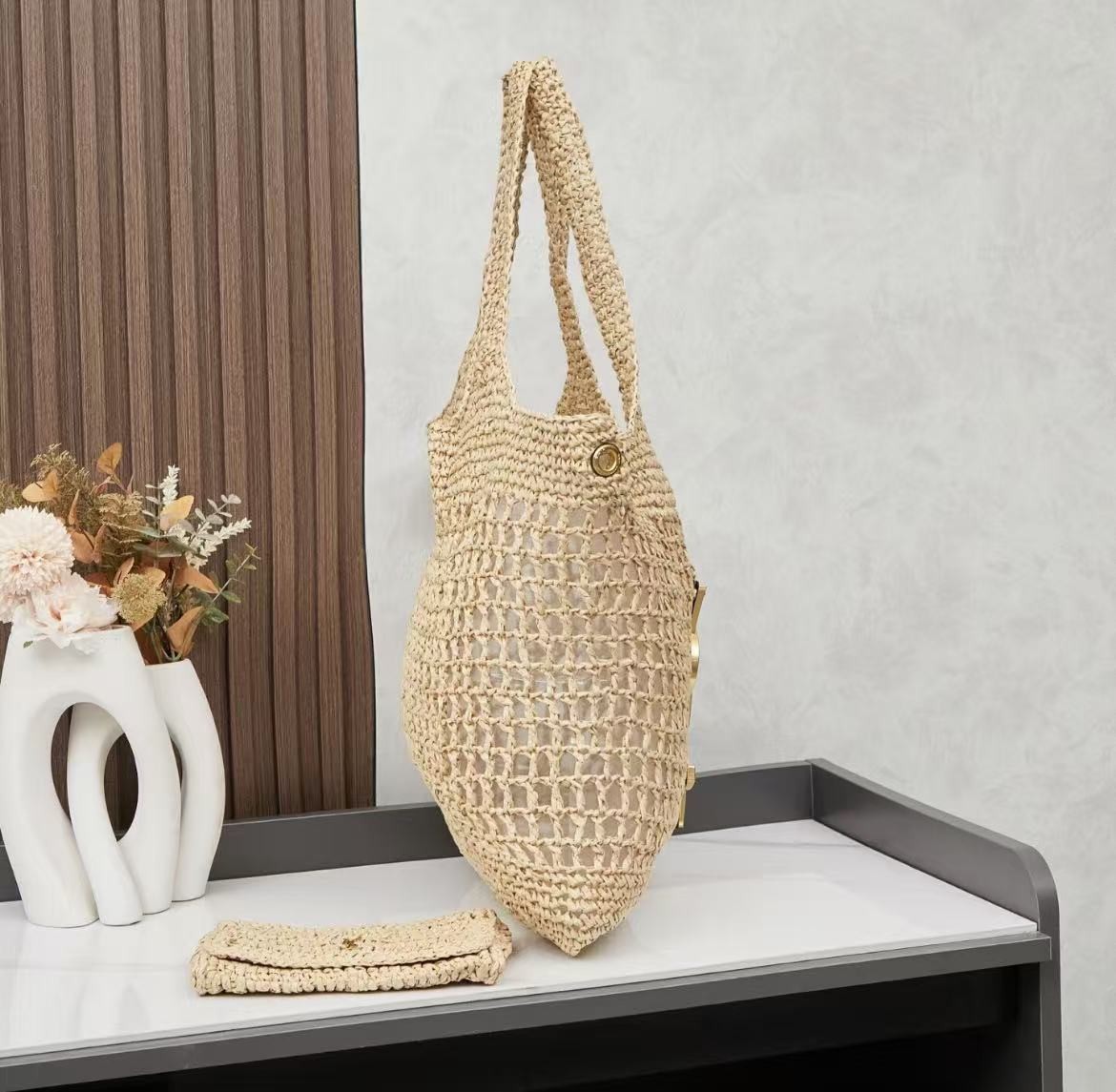 Classic VIP woven tote bag with large capacity