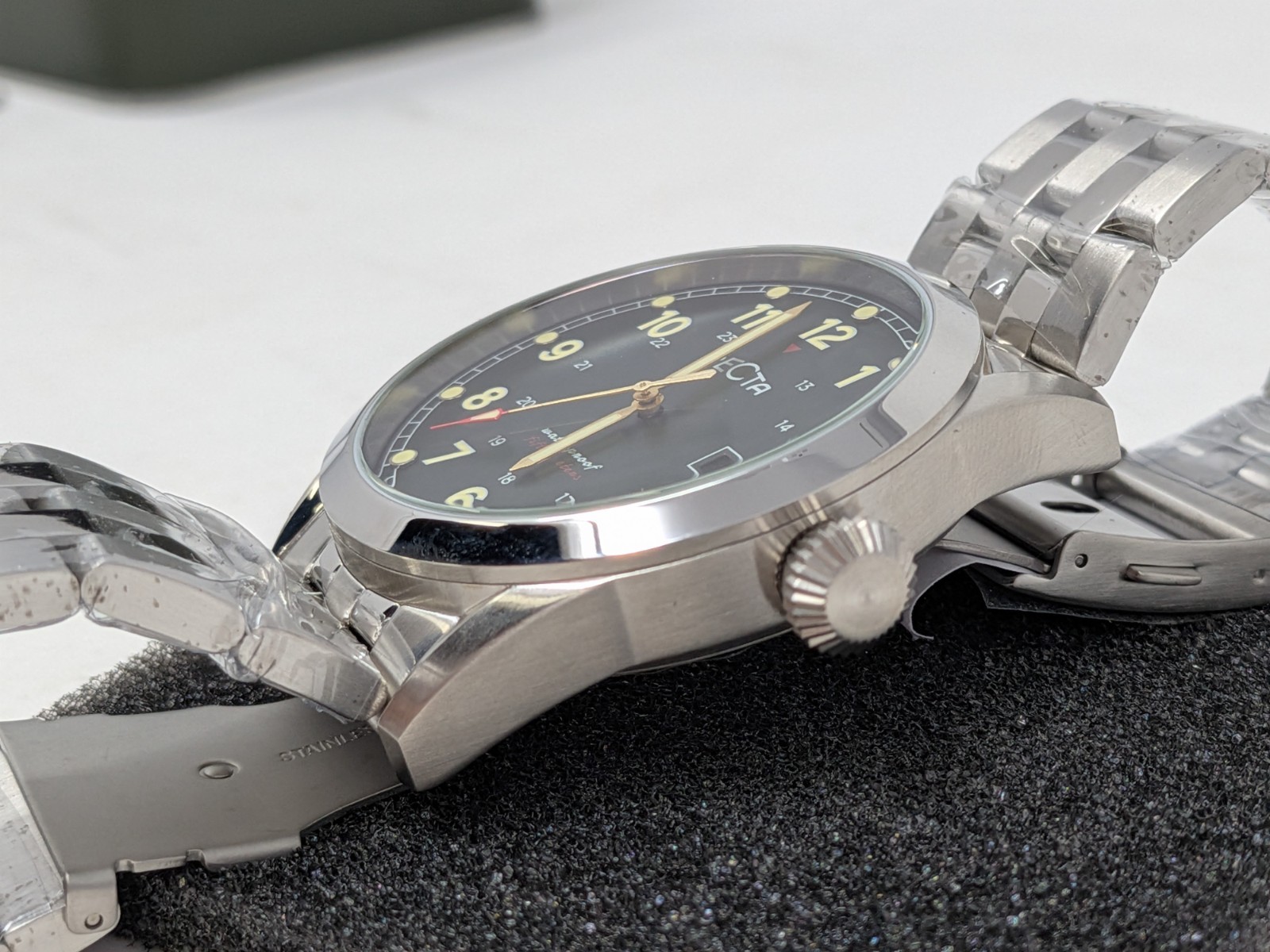 Recta RT-3001 Cavalier Forest Men’s Watch Green Dial Stainless Steel Bracelet