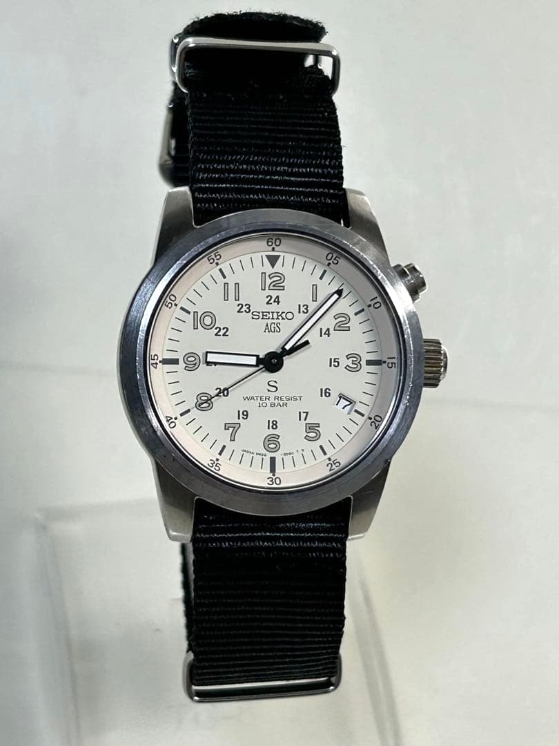 Seiko Sus Kinetic 5M22-6C20 Men’s Watch Analog Stainless Steel Round Used