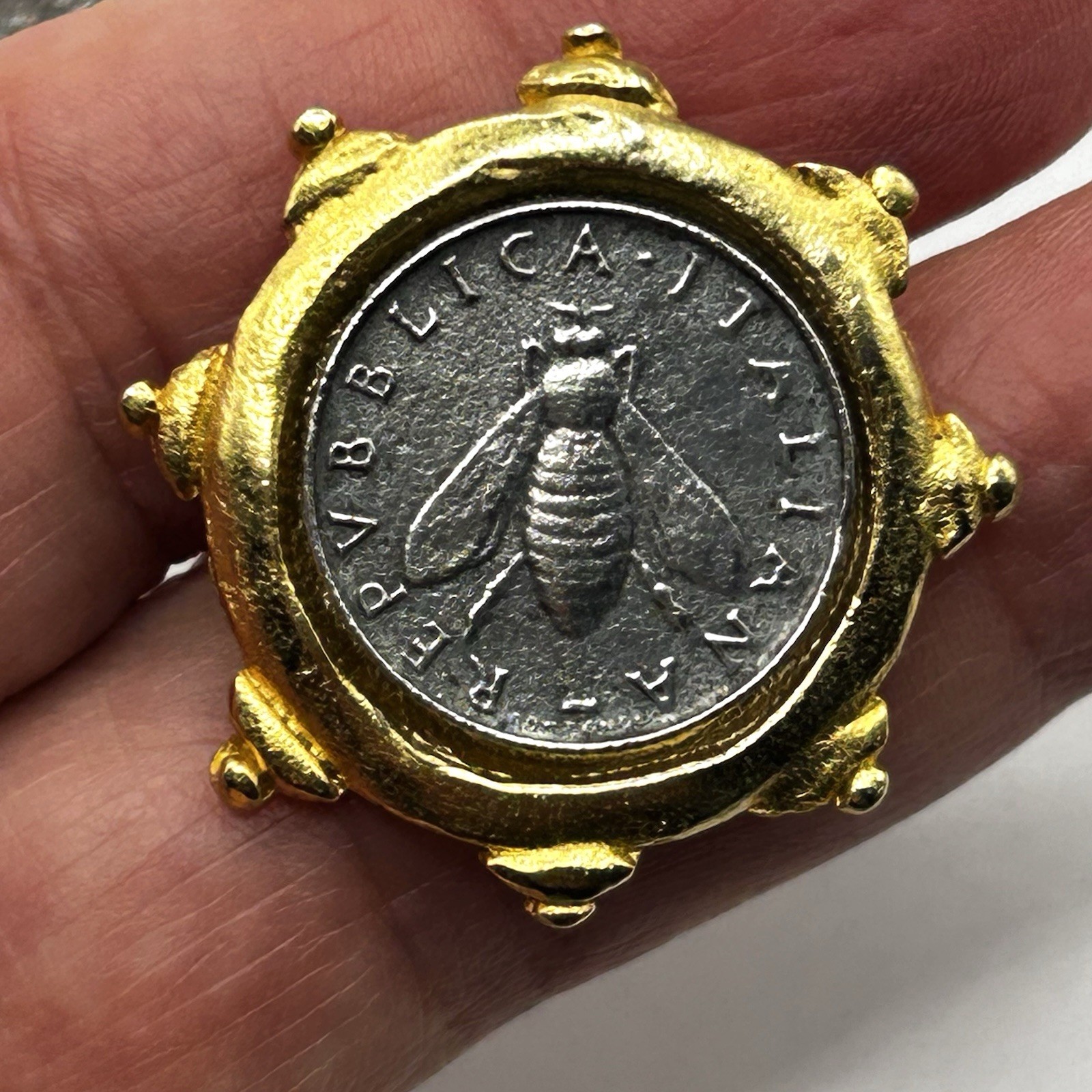 SUSAN SHAW Italian Bee Coin Gold Tone Post Earrings Handmade USA