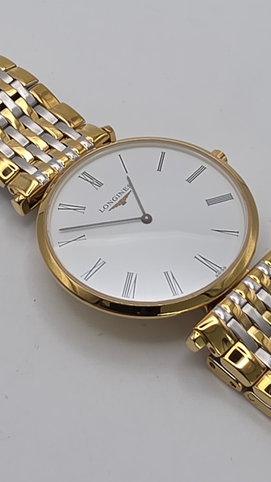 Longines La Grande Classique de Longines Gents Slim Watch in Longines Box.