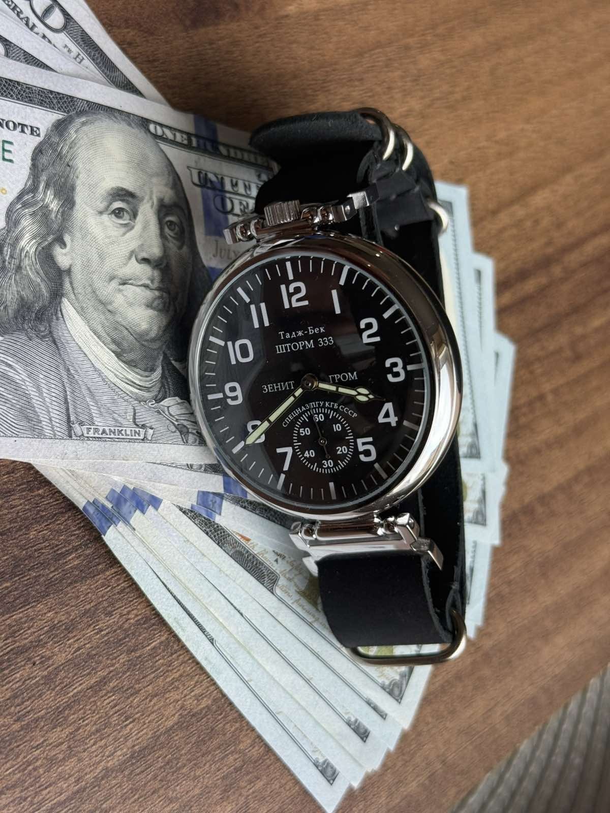 Watch Molniya Mechanical Vintage Soviet Molnija Russian 3602 Dial Wrist Man USSR