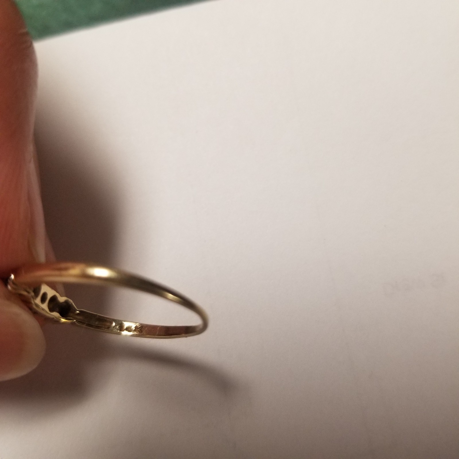 14K yellow gold 0.14ct G/SI round brilliant diamond sz 6.75