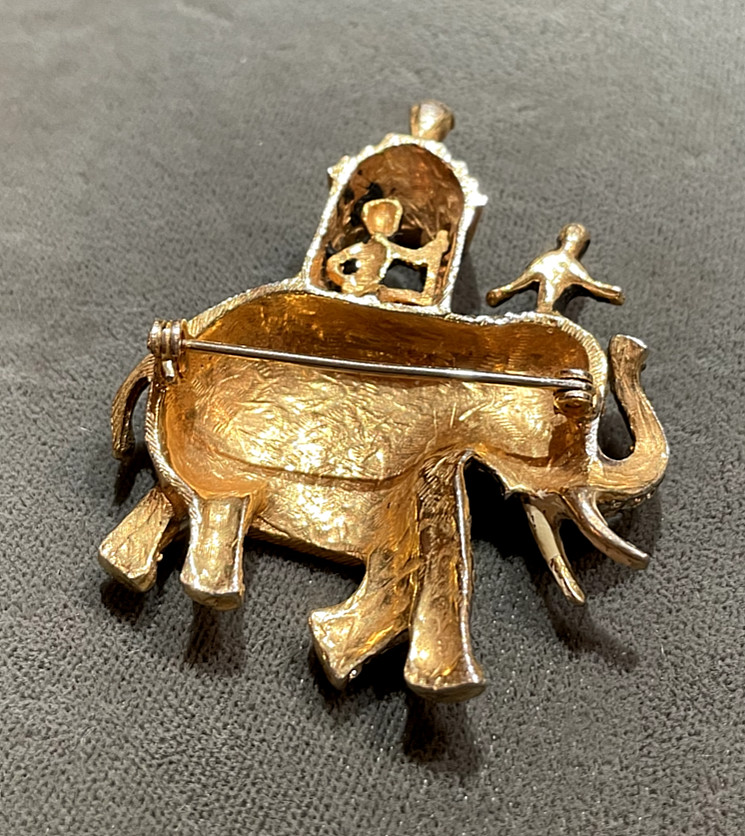 Vintage Boucher? Diamante & Emerald Rhinestone Pave Elephant w Howdah & Figures
