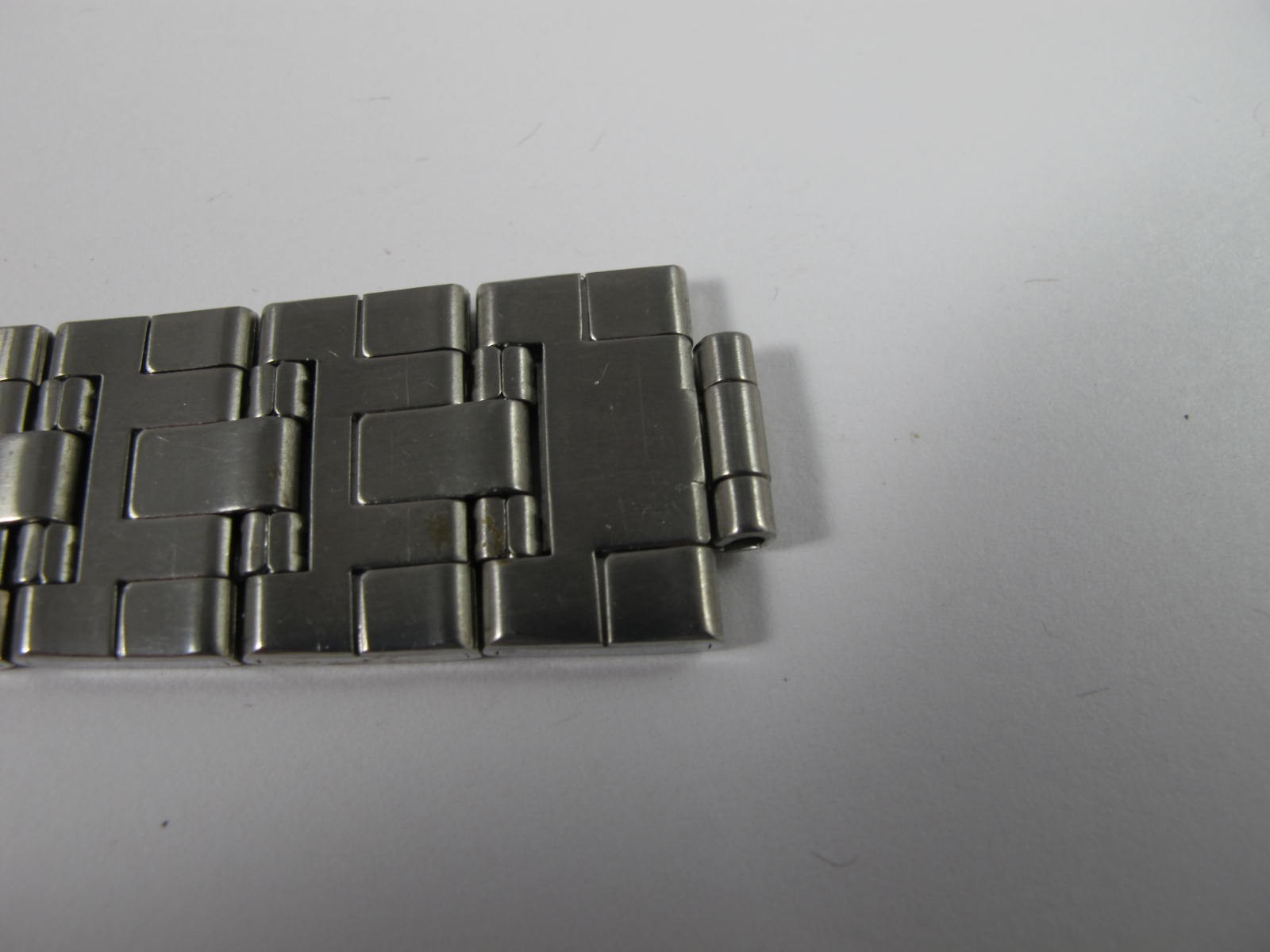 SEIKO MENS ALL STAINLESS Z CLASP 20MM BAND WITH 10.8MM TIPS