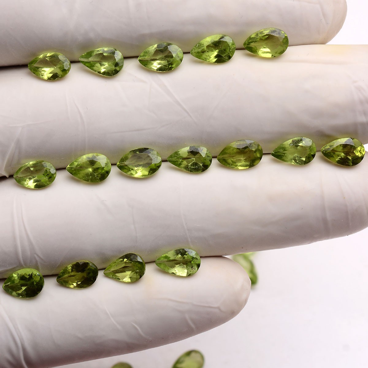 32 Pcs VVS Natural Peridot 7.74mm-8.20mm Pear Cut Stunning Untreated Gemstones