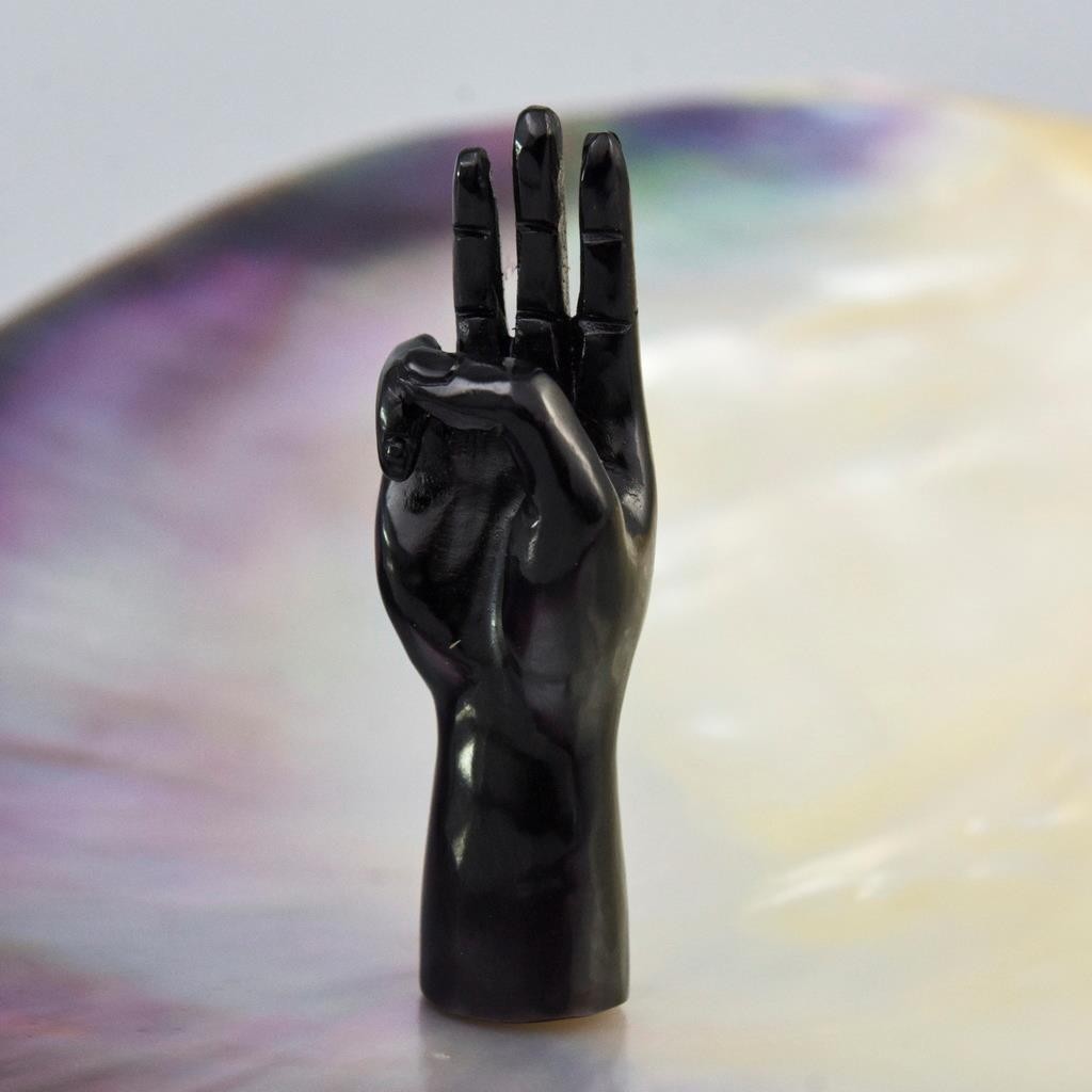 Black Bovine Horn Three-Finger Salute Hand Gesture Carved Jewelry Supply 2.59g