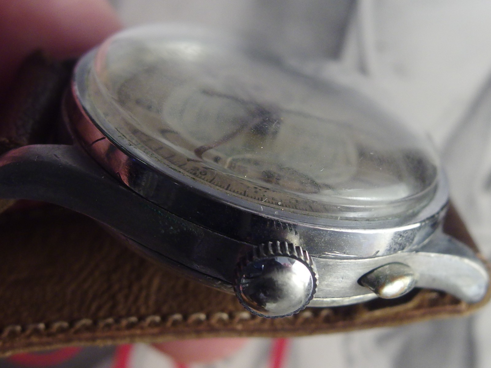 4287 VINTAGE VALJOUX GHT MONOPUSHER CHRONOGRAPH SIGNED LA SALEVE, 1930’ies